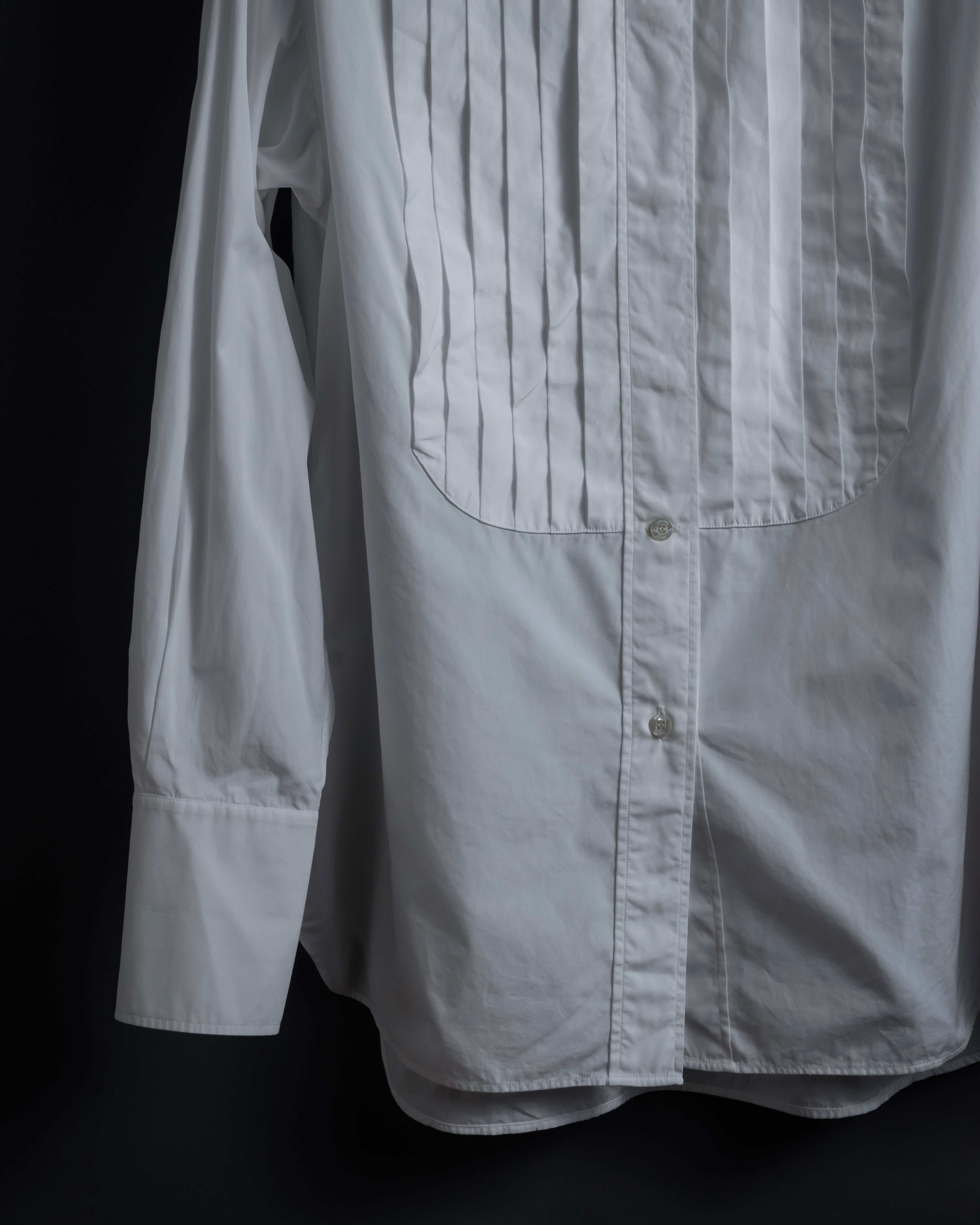 "CHANEL" 96's Spring collection tuck pleats shirt
