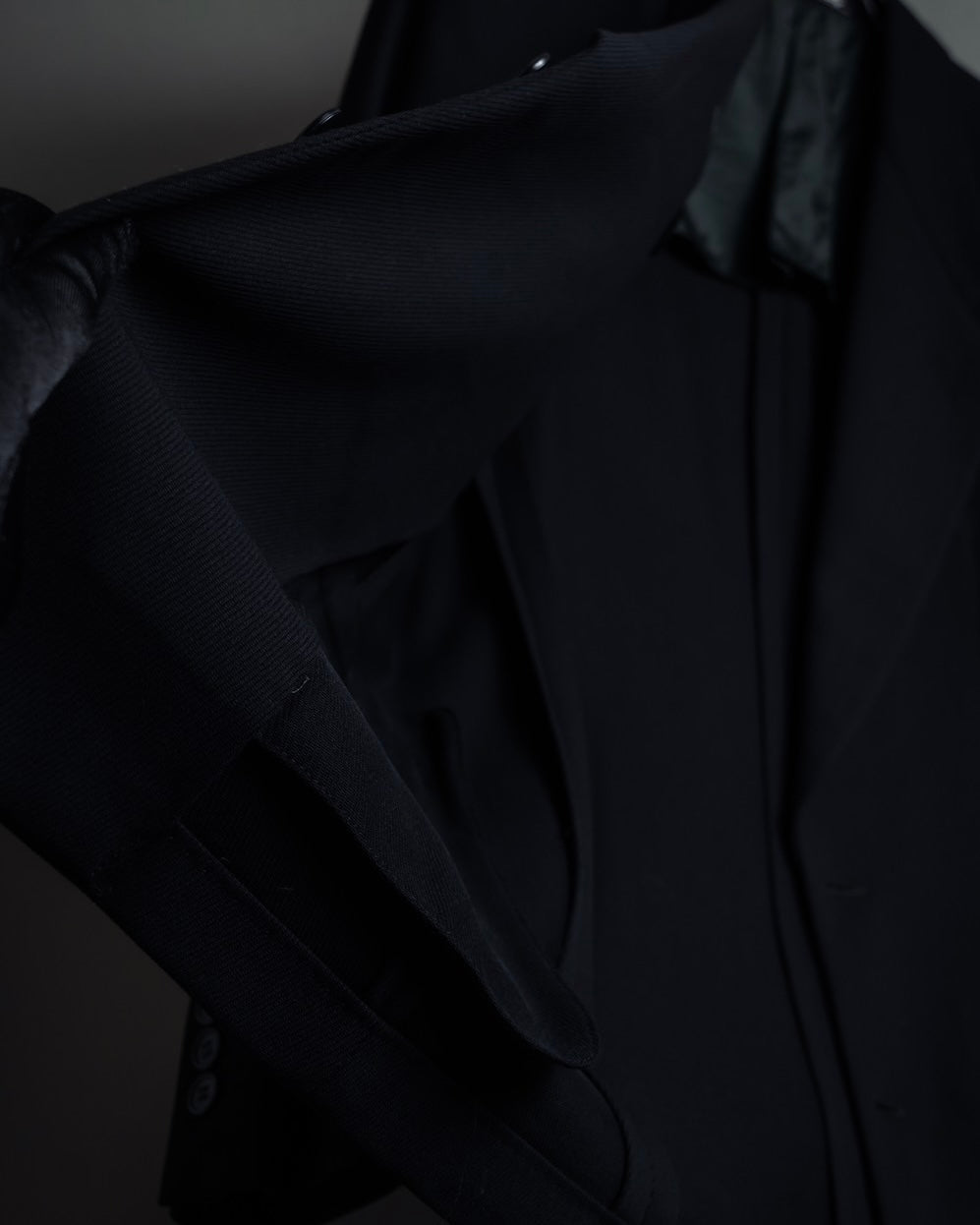 "GIORGIO ARMANI" Classically tailored relaxed set up