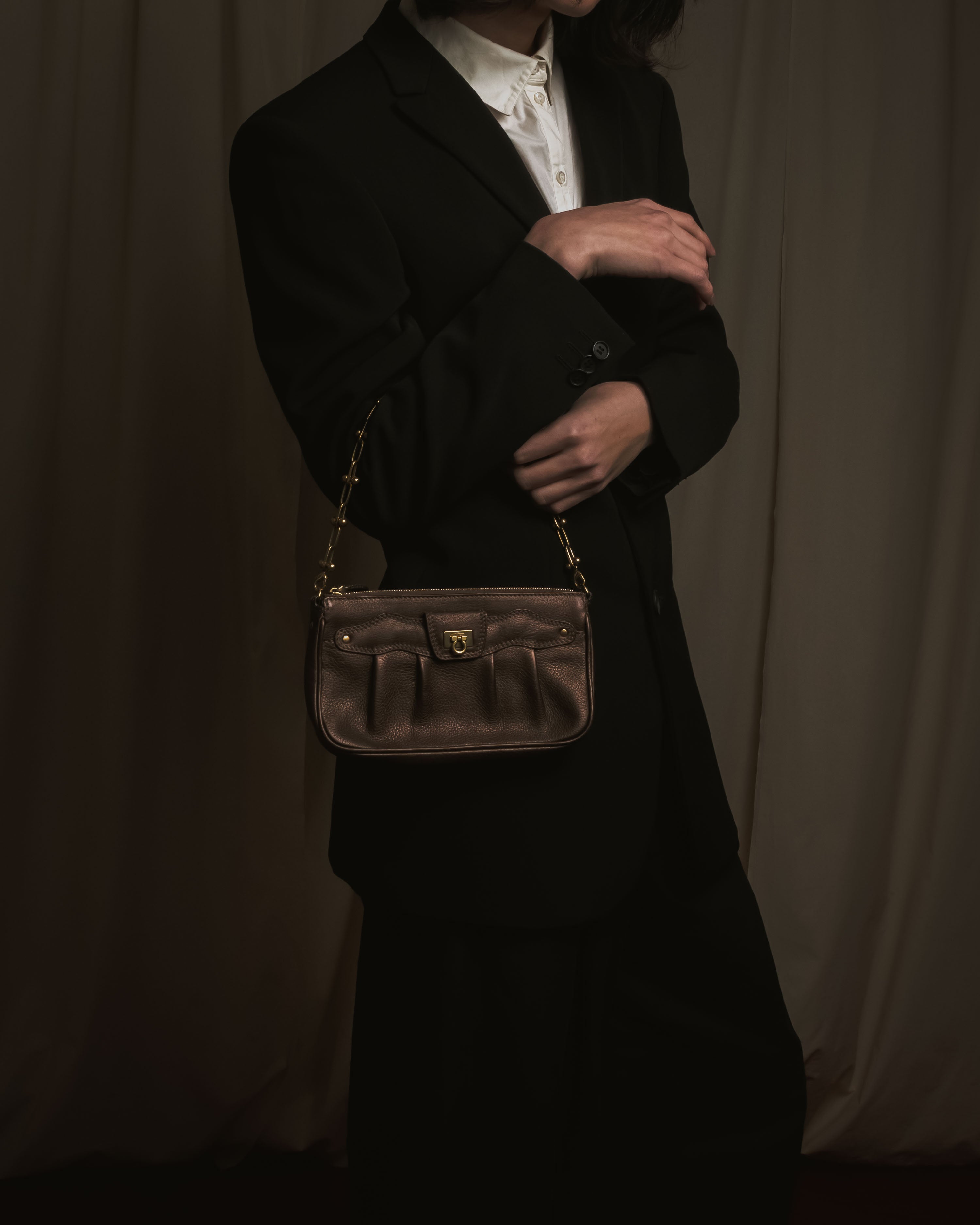 "Salvatore Ferragamo" 2000’s gathered metallic leather ball-link shoulder bag