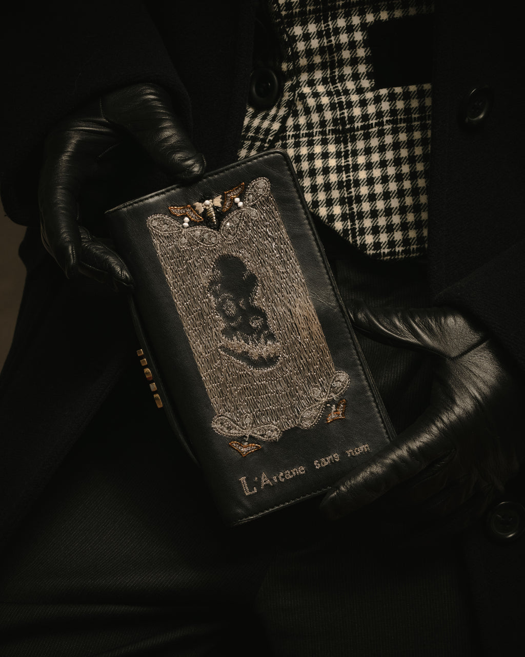 –SPECIALS– "Christian Dior" 10's L’Arcane sans nom tarot collection wallet clutch bag