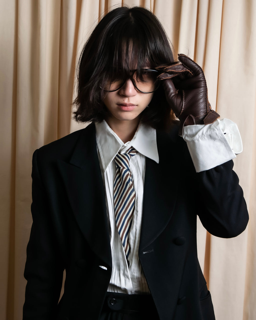 "Christian Dior" Pintuck design wide spread collar dress shirt