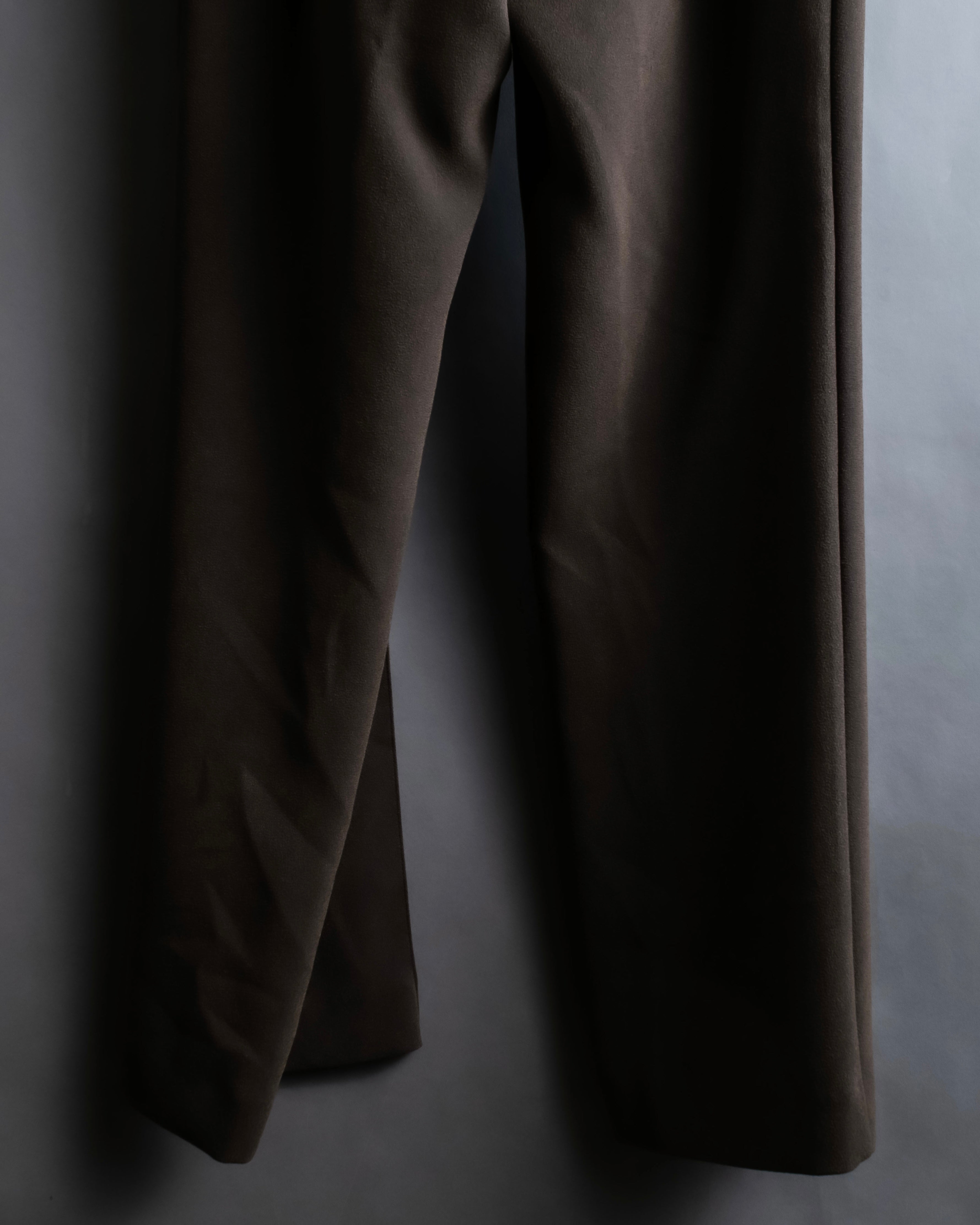 "SHIZUKA KOMURO" Dark brown color easy waist slacks