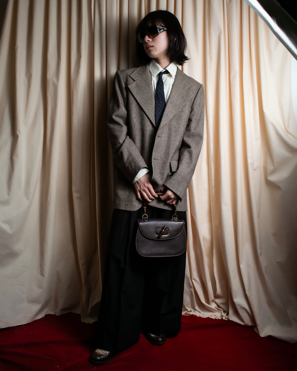 "COMME des GARCONS HOMME"
Square dot jacquard necktie