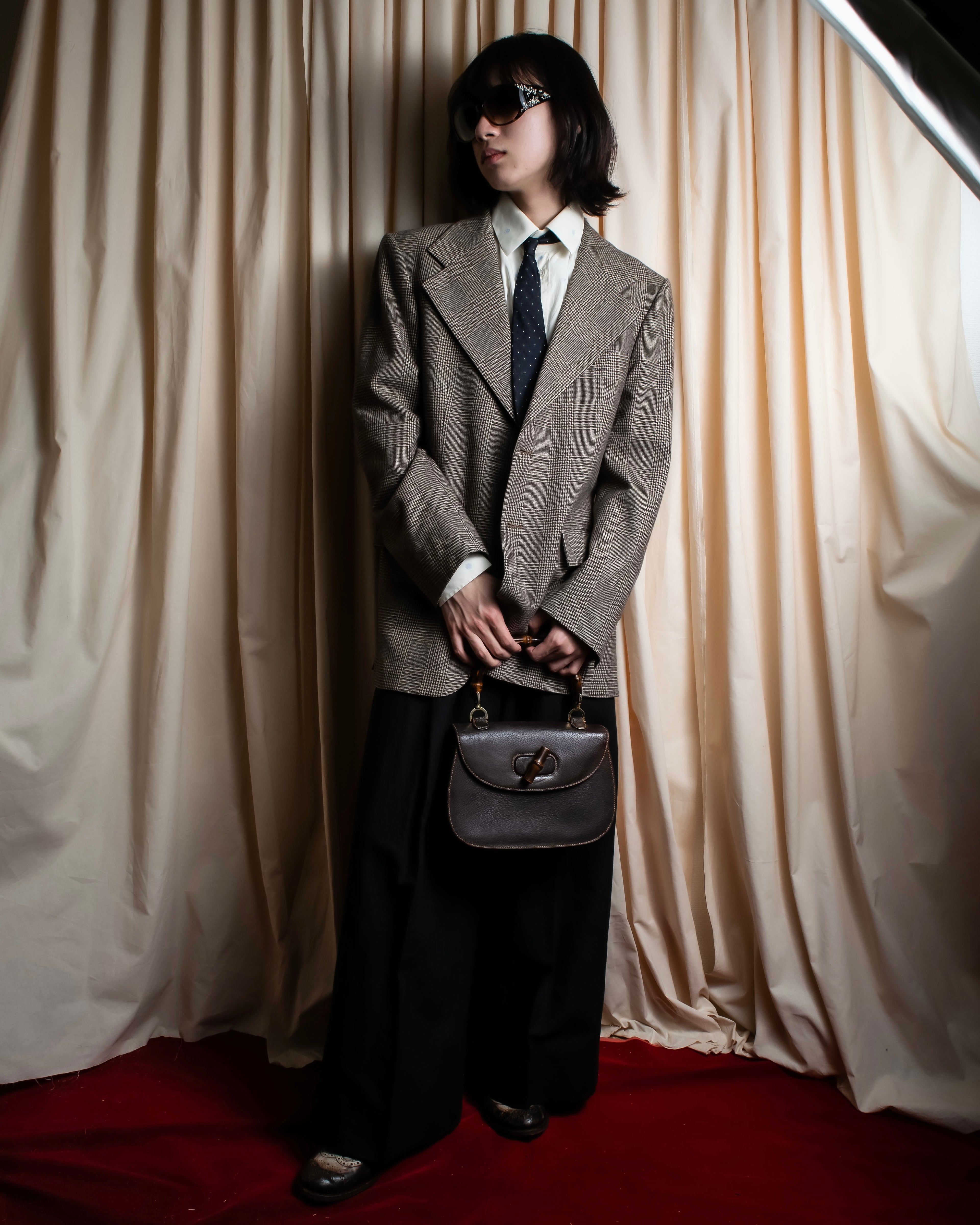 "COMME des GARCONS HOMME"
Square dot jacquard necktie