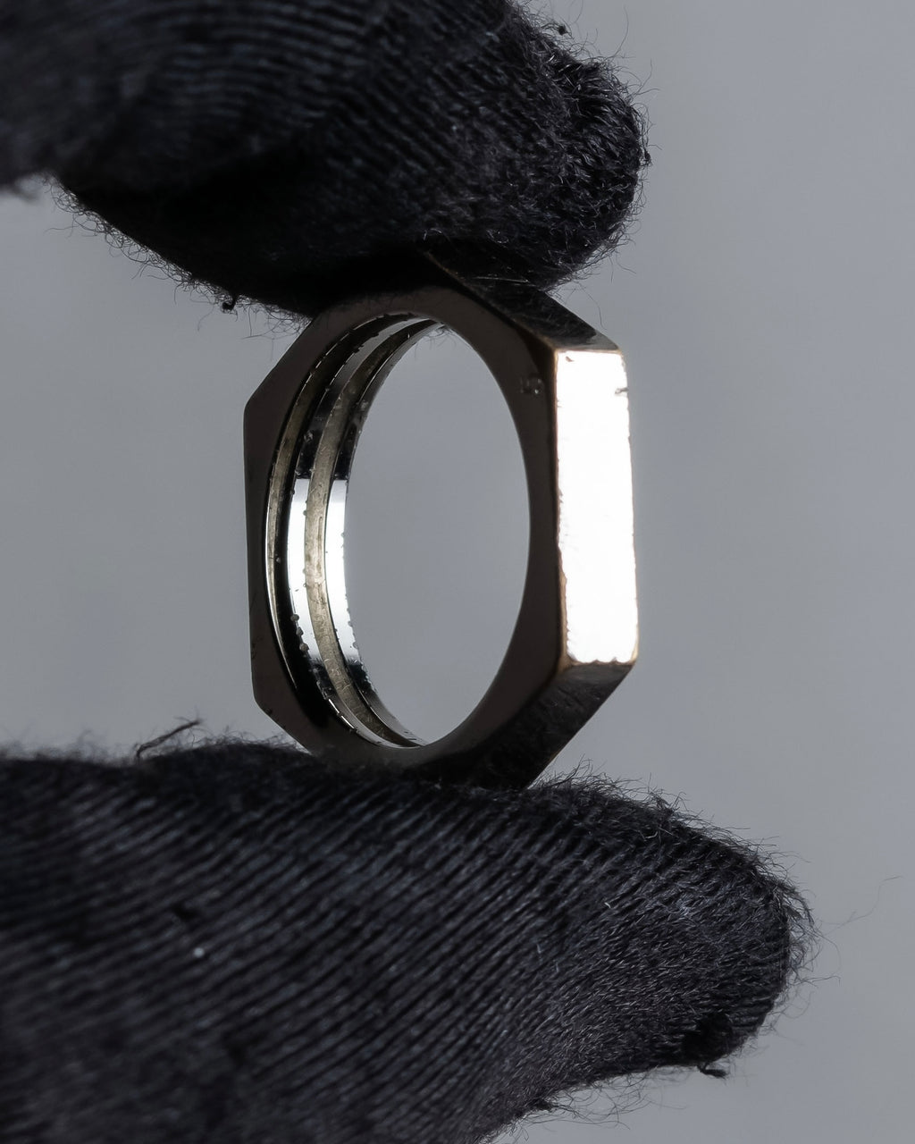 "MAISON MARGIELA" Numbered logo engraved hexagonal silver ring