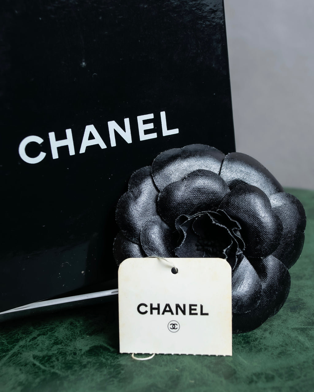 "CHANEL" Deep black camellia brooch