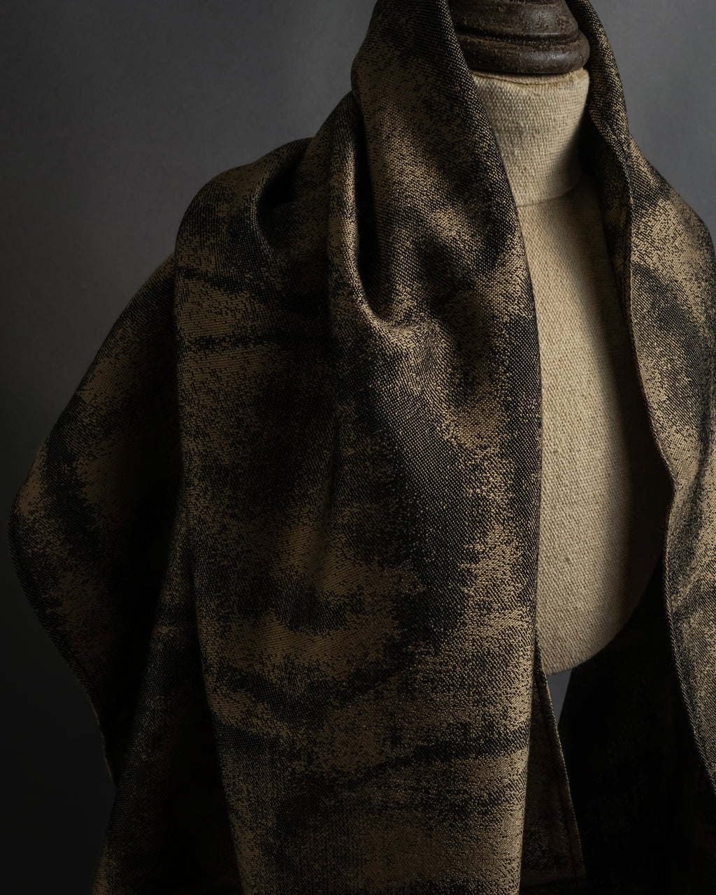 -SPECIAL- "Christian Dior"
90's-00's Abstract Expression Pattern Large Stole