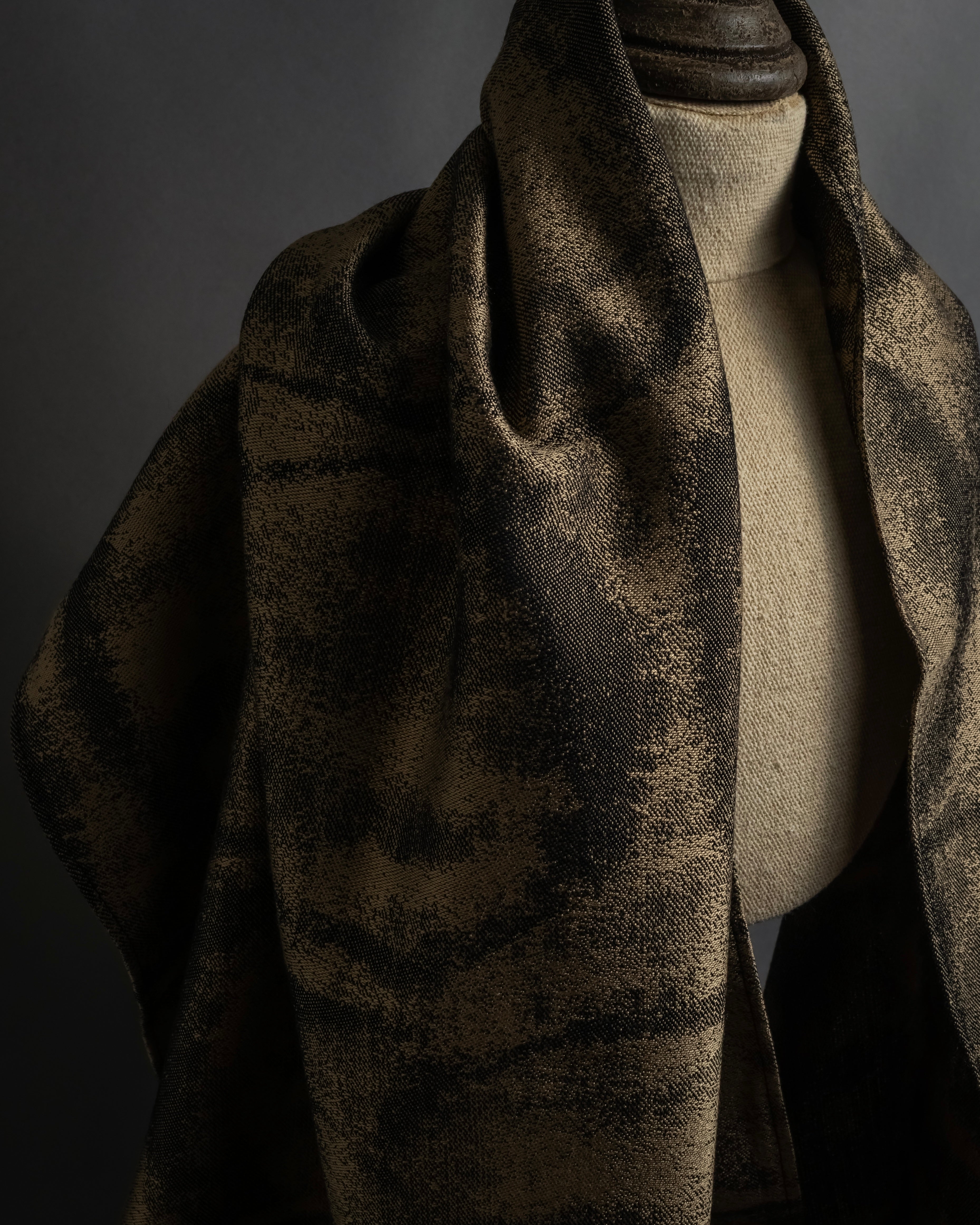 -SPECIAL- "Christian Dior"
90's-00's Abstract Expression Pattern Large Stole