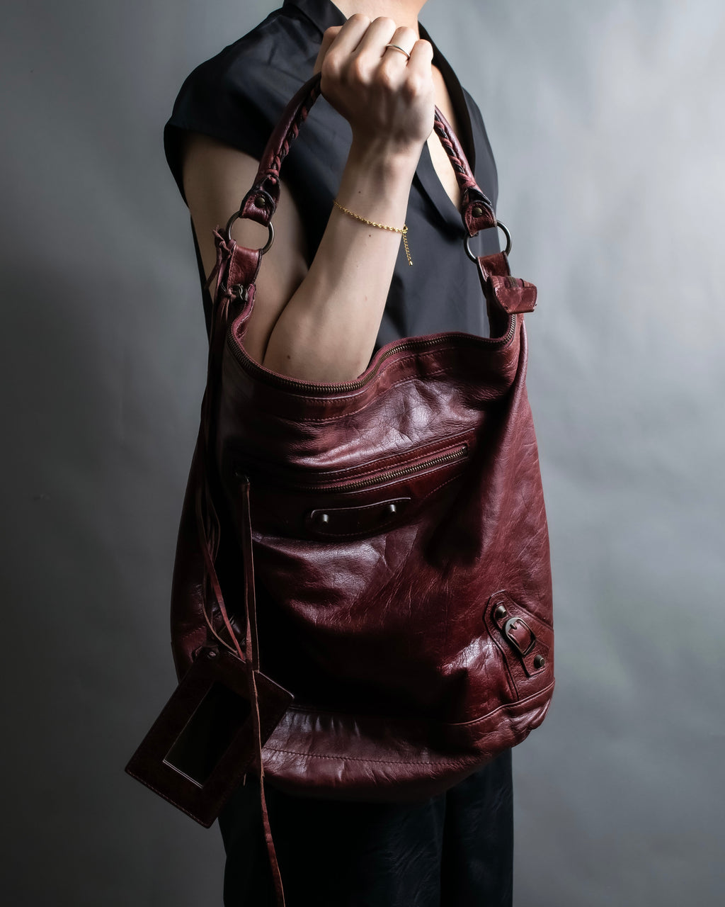 “BALENCIAGA” The Day leather one shoulder bag (burgundy)