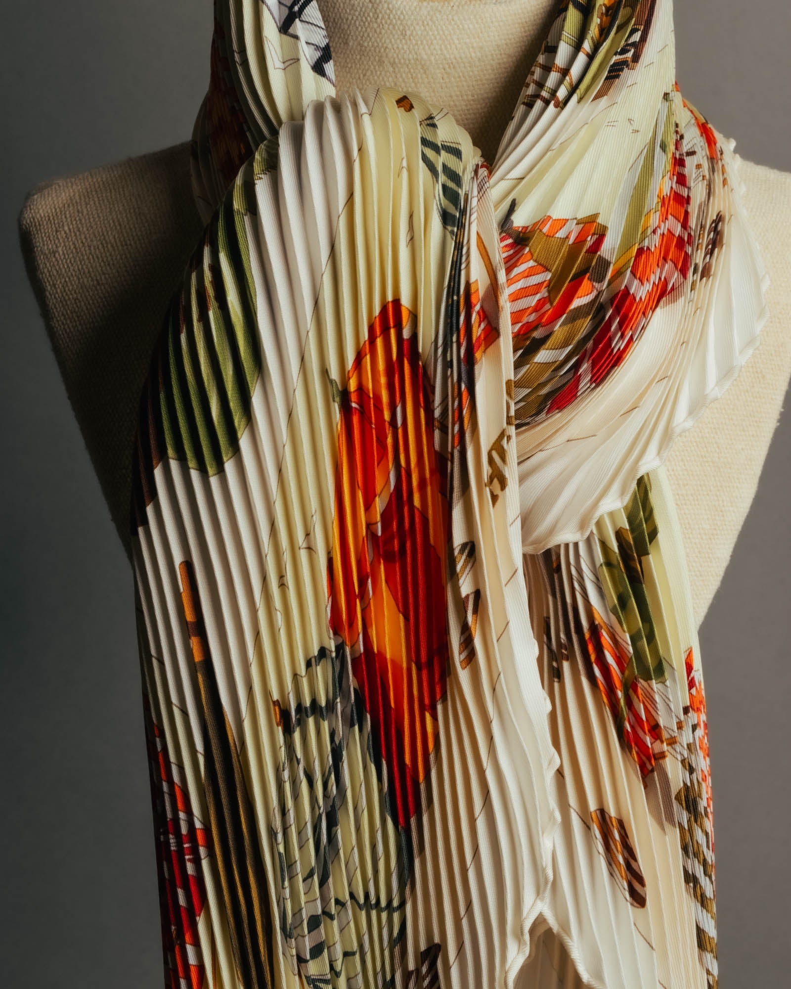 -SPECIAL- "Hermès" 90's-00's Accordion pleated scarf