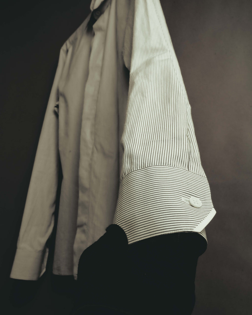 -SPECIAL- "Dior" 00's-10's Fine pinstripe concealed placket dress shirt