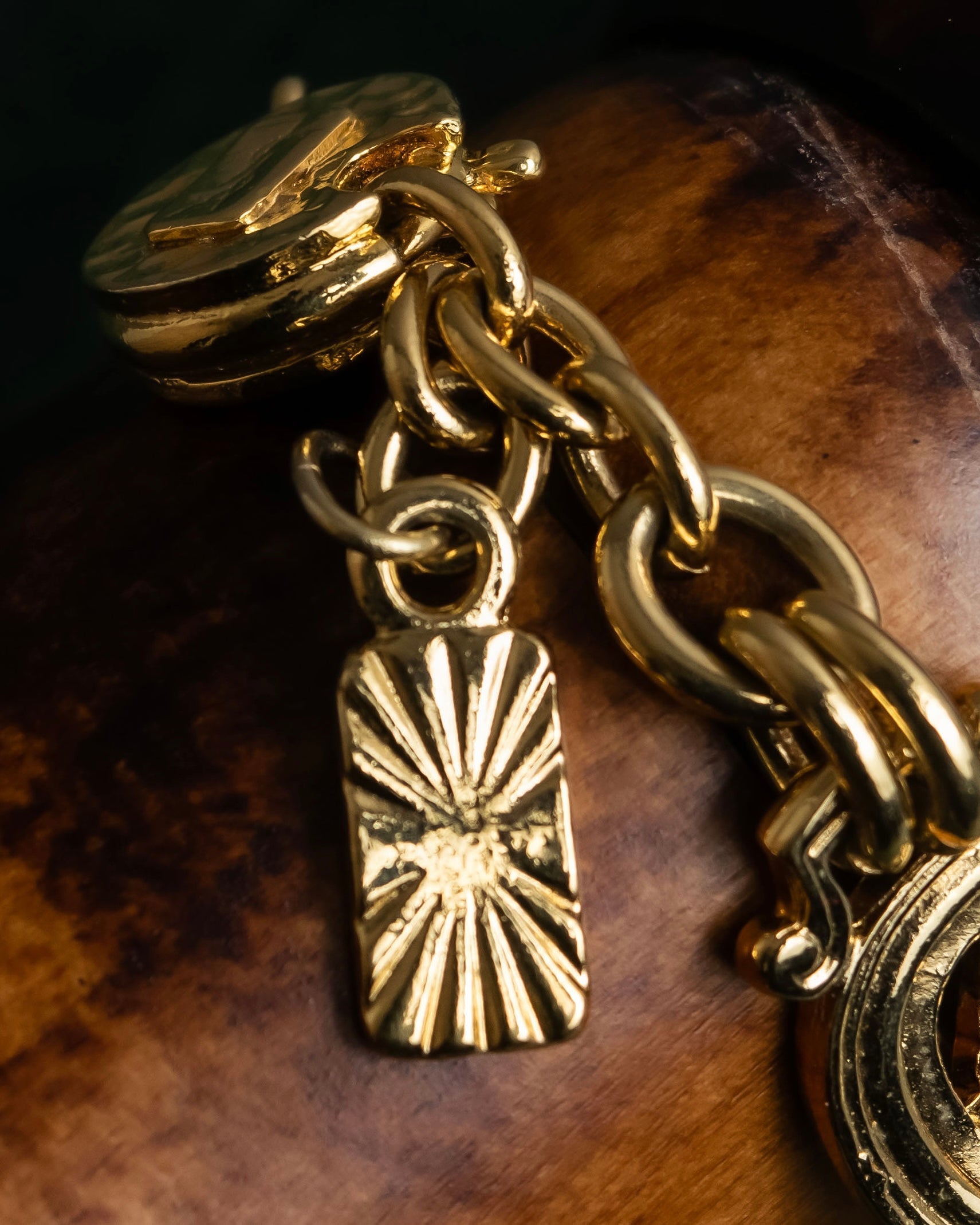 "YVES SAINT LAURENT" Art Nouveau motif gold bracelet