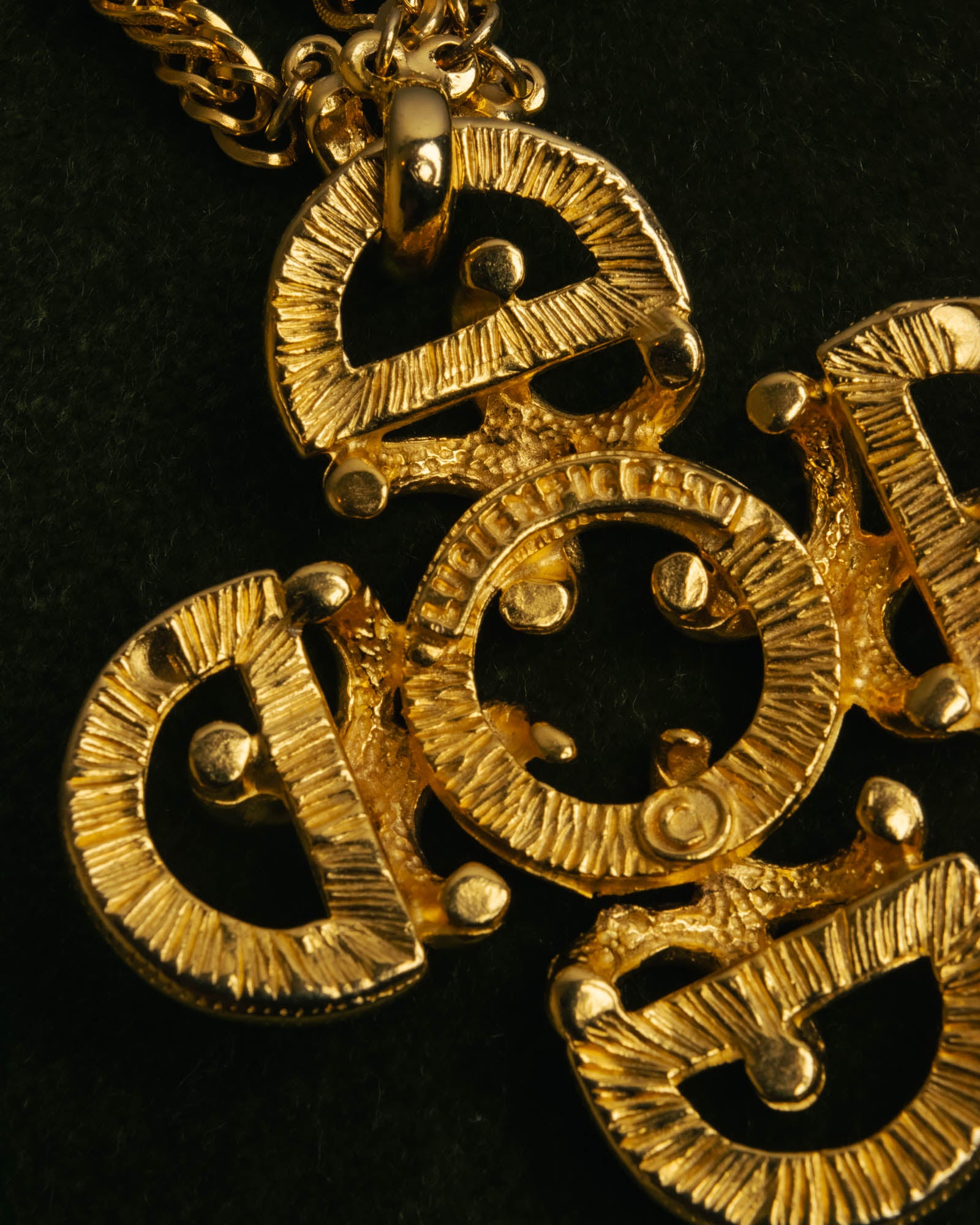 -SPECIAL- “Lucien Piccard” 70’s-80’s Gold tone cross pendant necklace