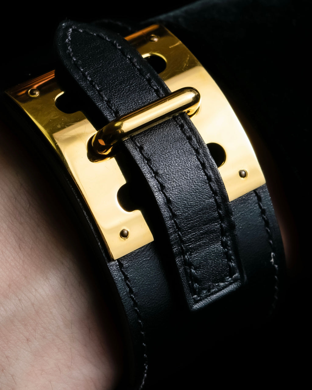 "HERMES" 2014 collection Kelly design leather bangle