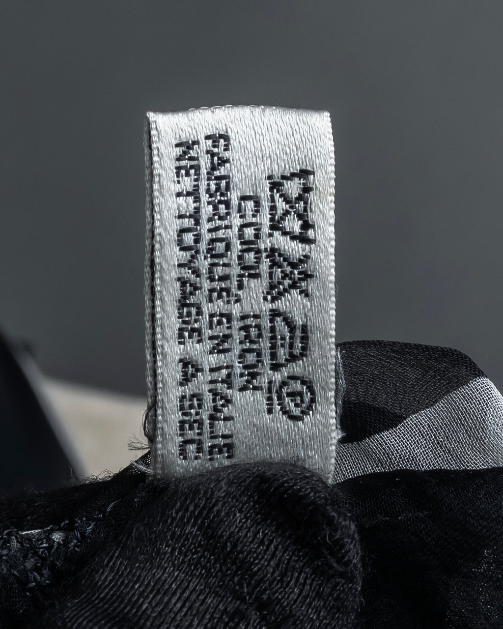 "CHANEL" Typography logo engraved large scarf