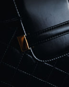 Bolso de cuero con diseño acolchado de diamantes de Yves Saint Laurent de los años 80-90