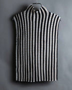 “ISSEY MIYAKE” pleats designed no sleeves high neck top