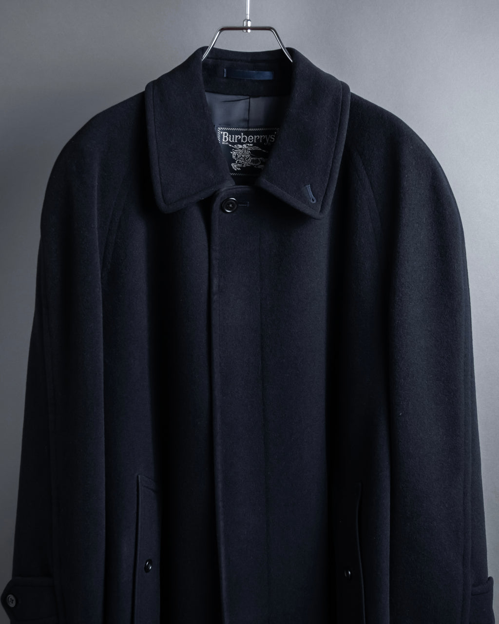 "BURBERRYS" High density wool stand collar coat
