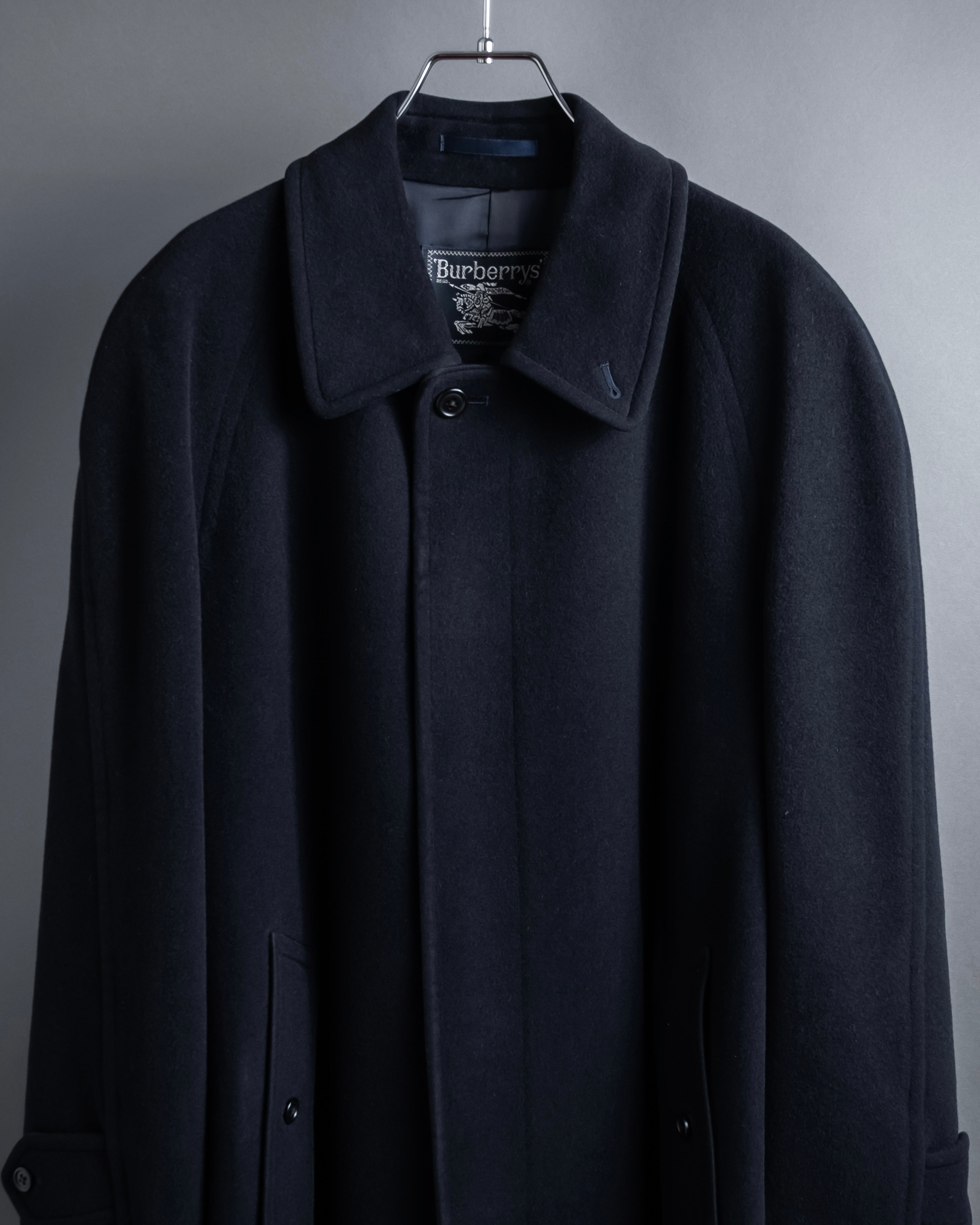"BURBERRYS" High density wool stand collar coat