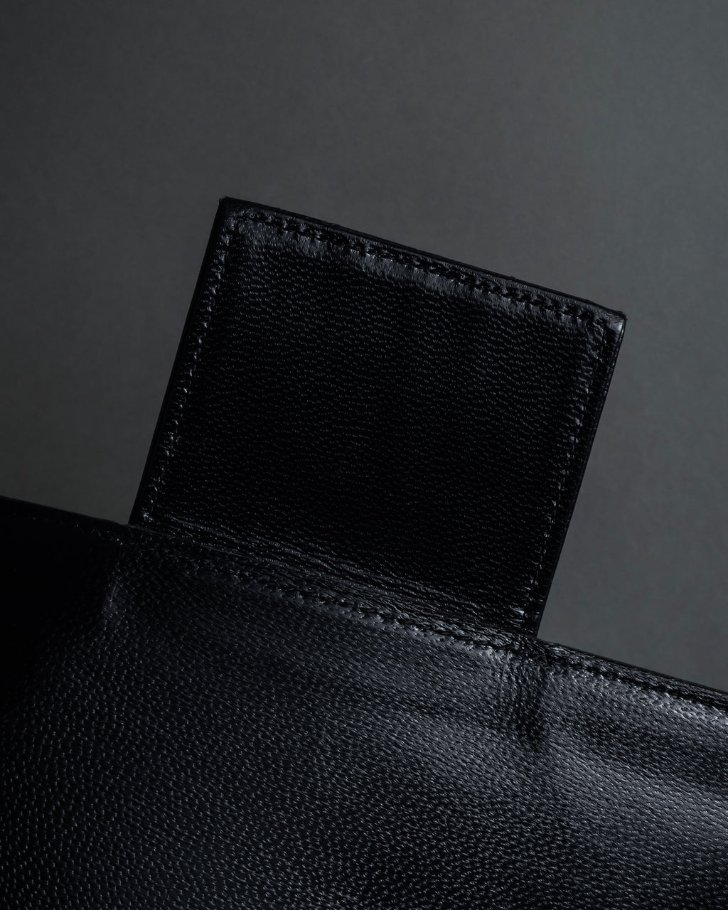 "YVES SAINT LAURENT" Straight ridge design square forum leather bag