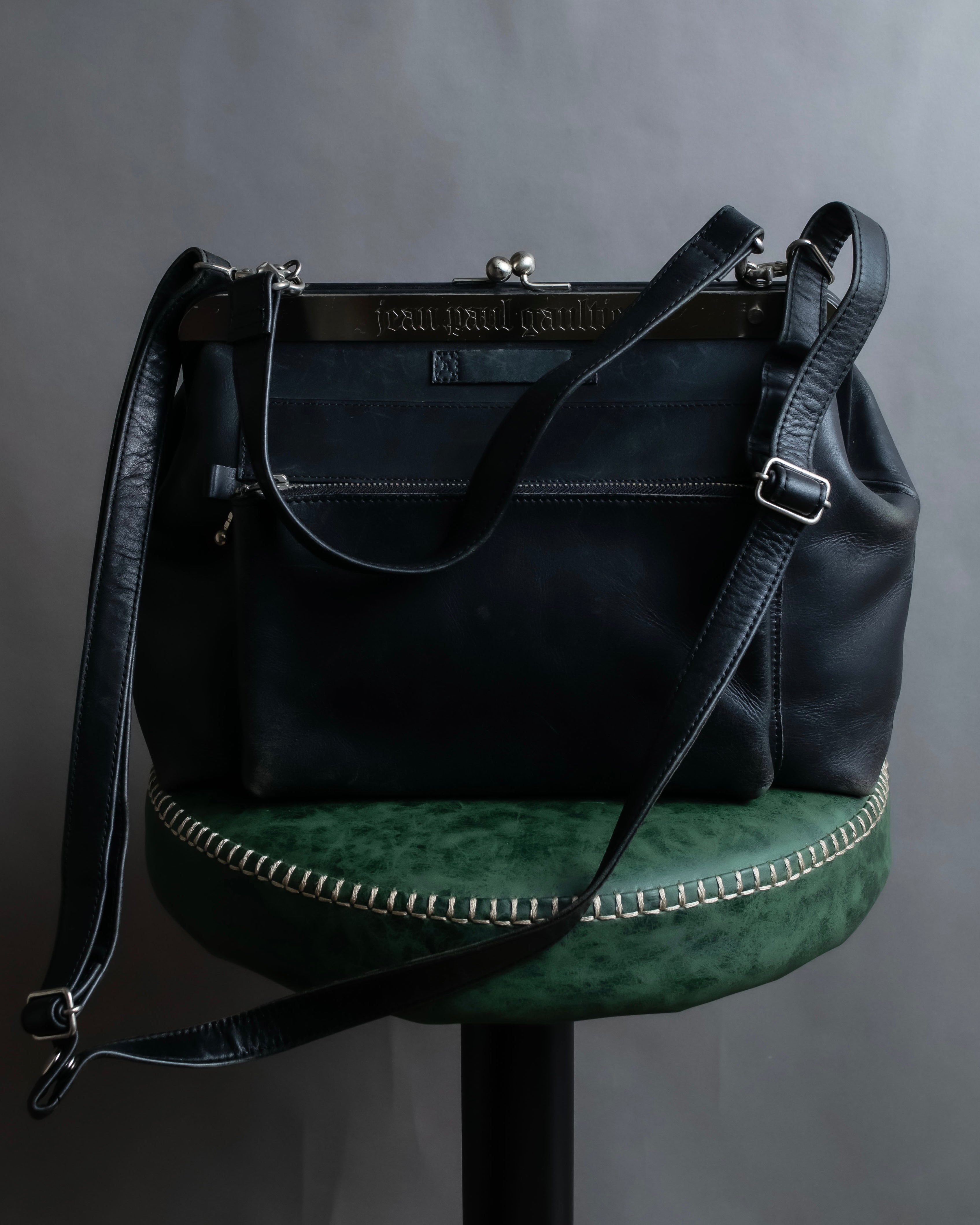 "JEAN PAUL GAULTIER" Logo engraved clasp frame 2way leather bag