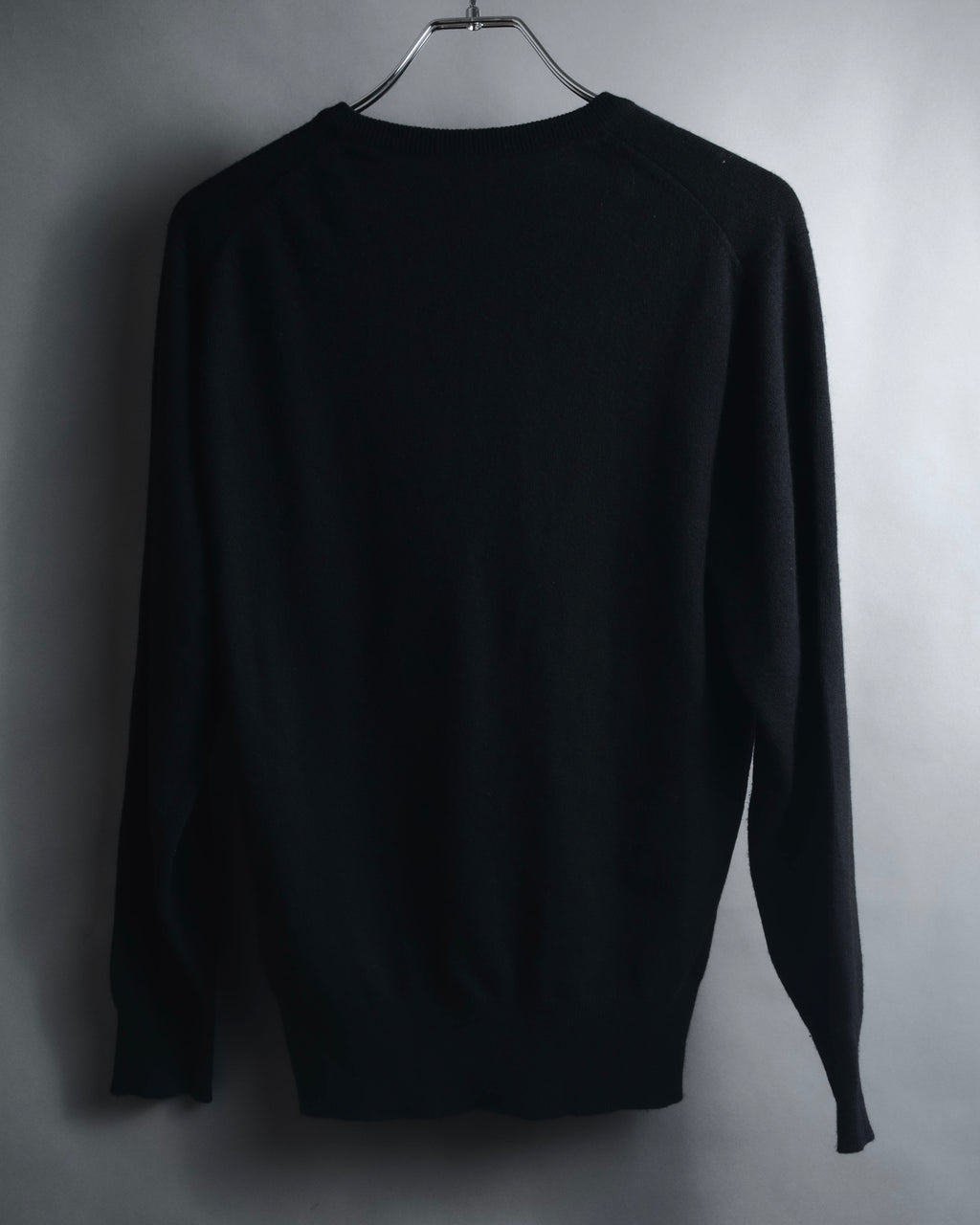 "CELINE" 90’s scottish cashmere v neck knit