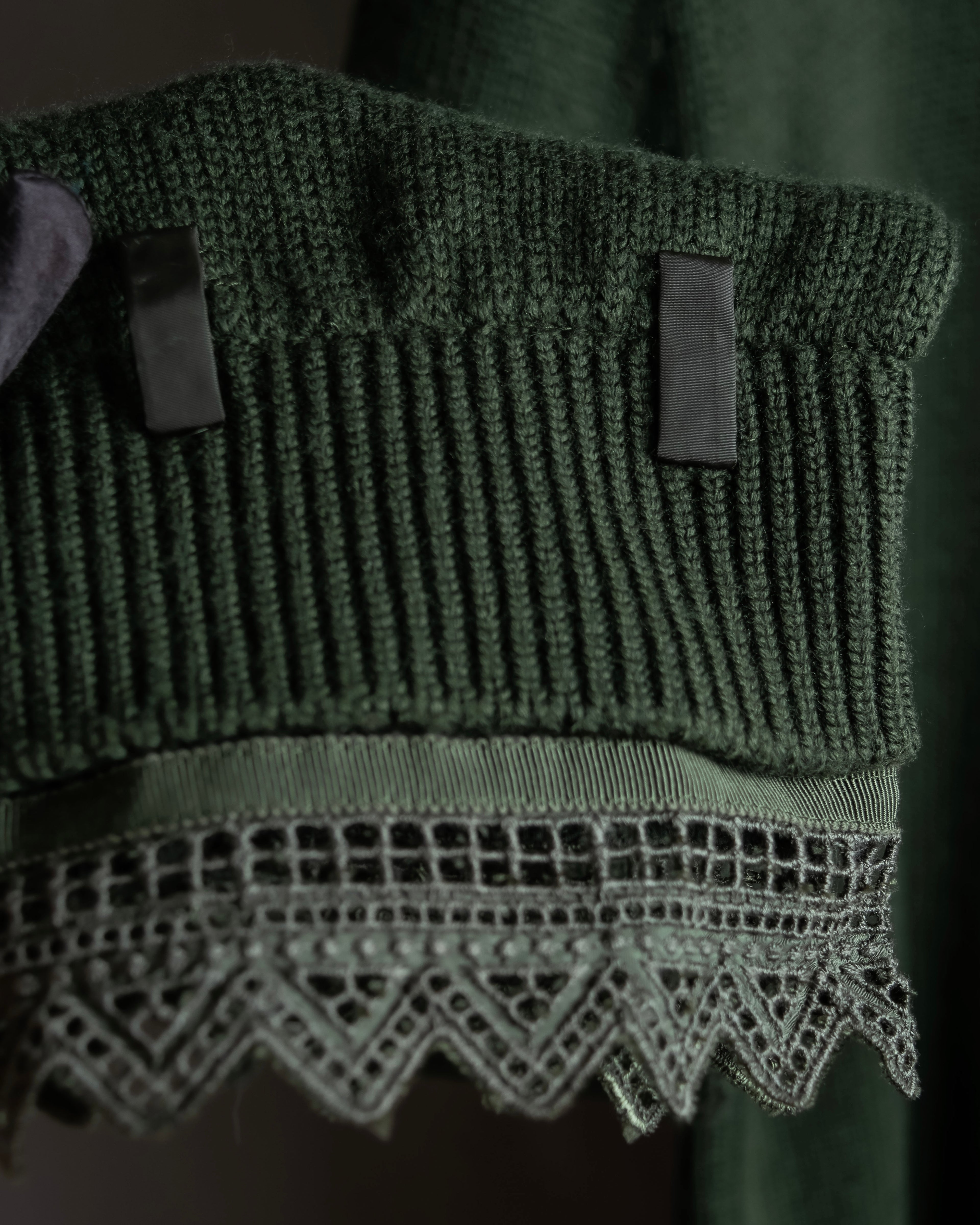 "MONCLER" Relaxed fit high neck lace change knit