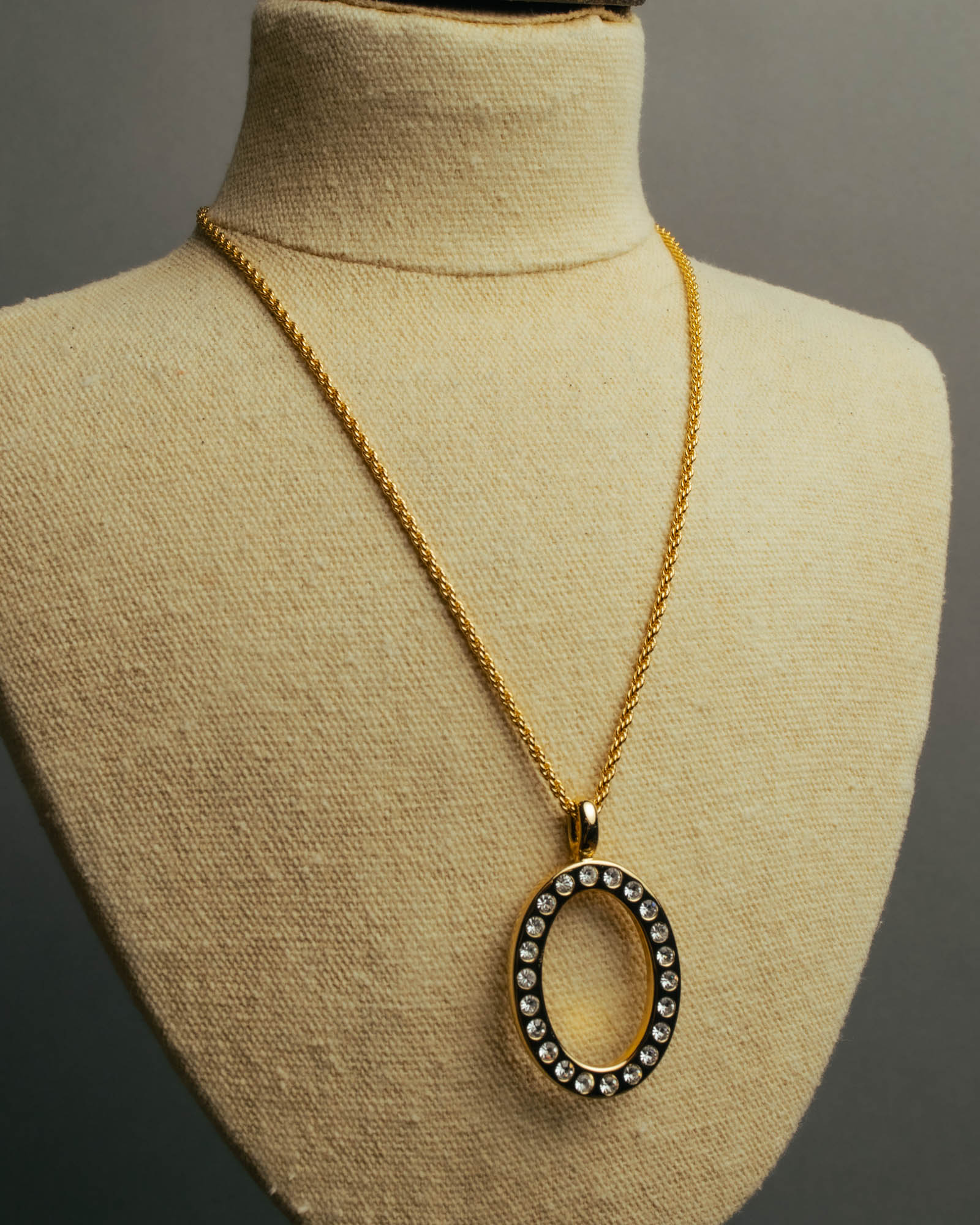 "Christian Dior" 80's-00's Rhinestone oval pendant necklace