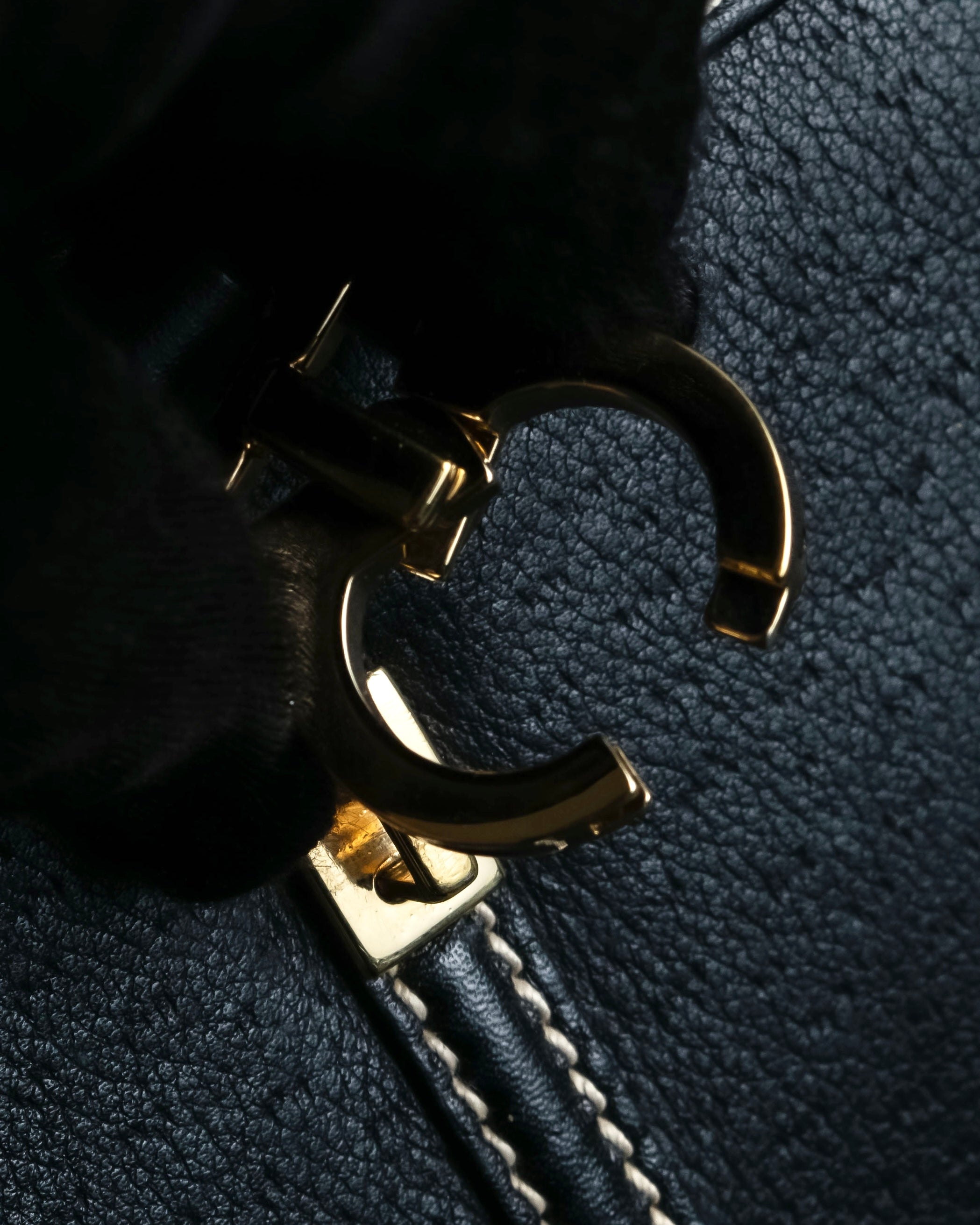 "Salvatore Ferragamo" Gancini motif design leather one-handle bag