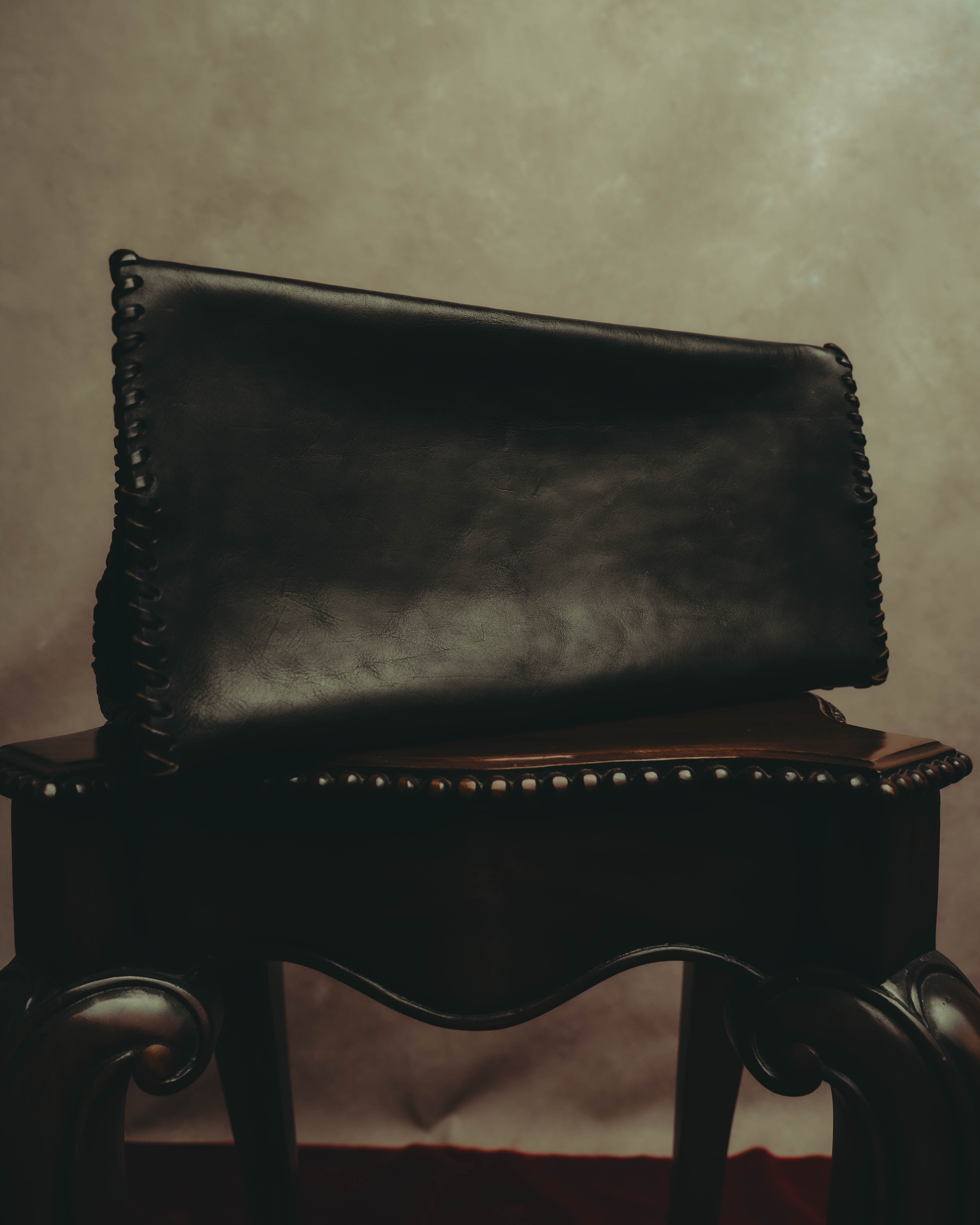-SPECIAL- “FENDI” 80’s-90’s Coat of arms embossed whipstitched leather handbag