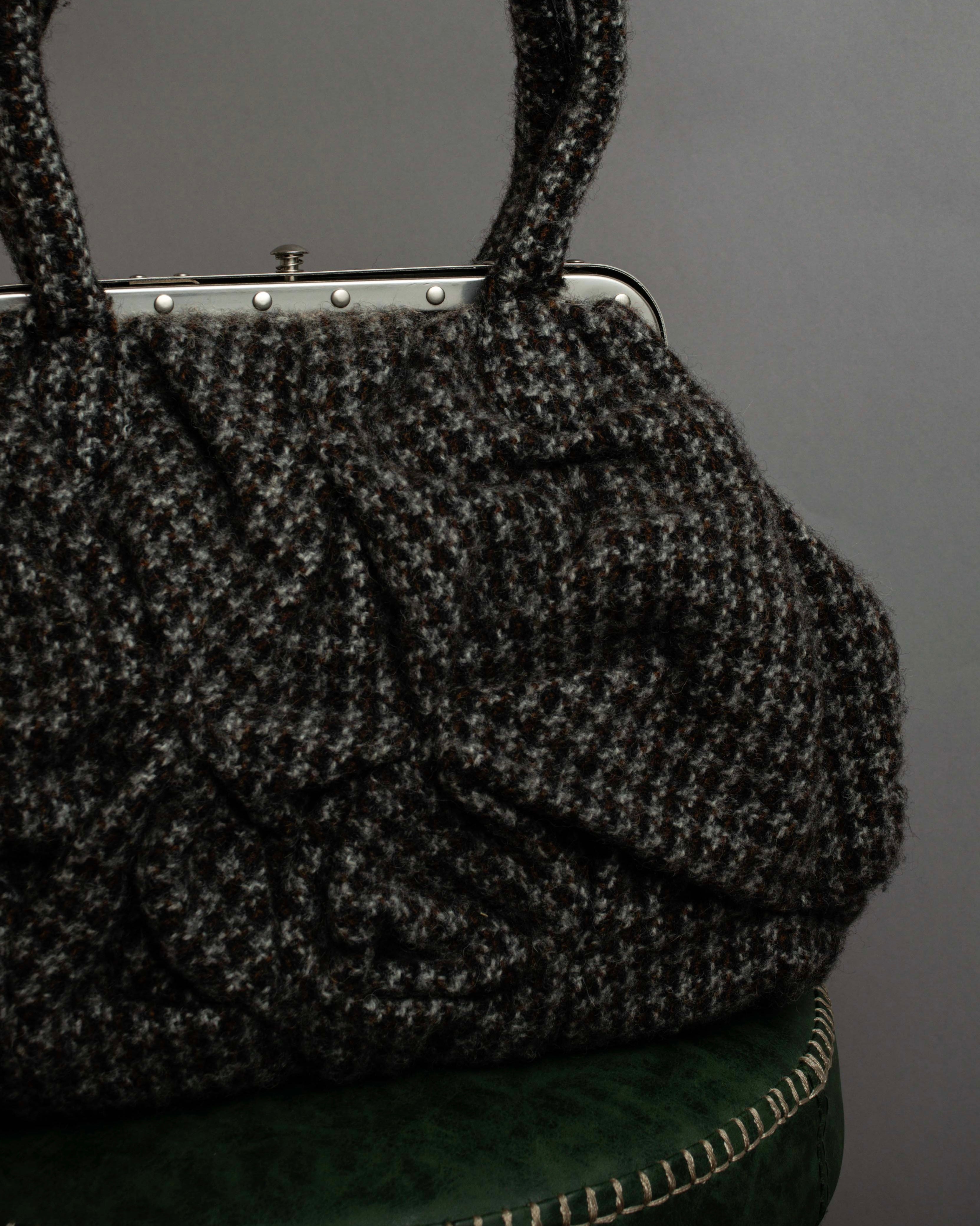 "JUNYA WATANABE COMME des GARCONS" Mixed tweed gathered detail clasp bag