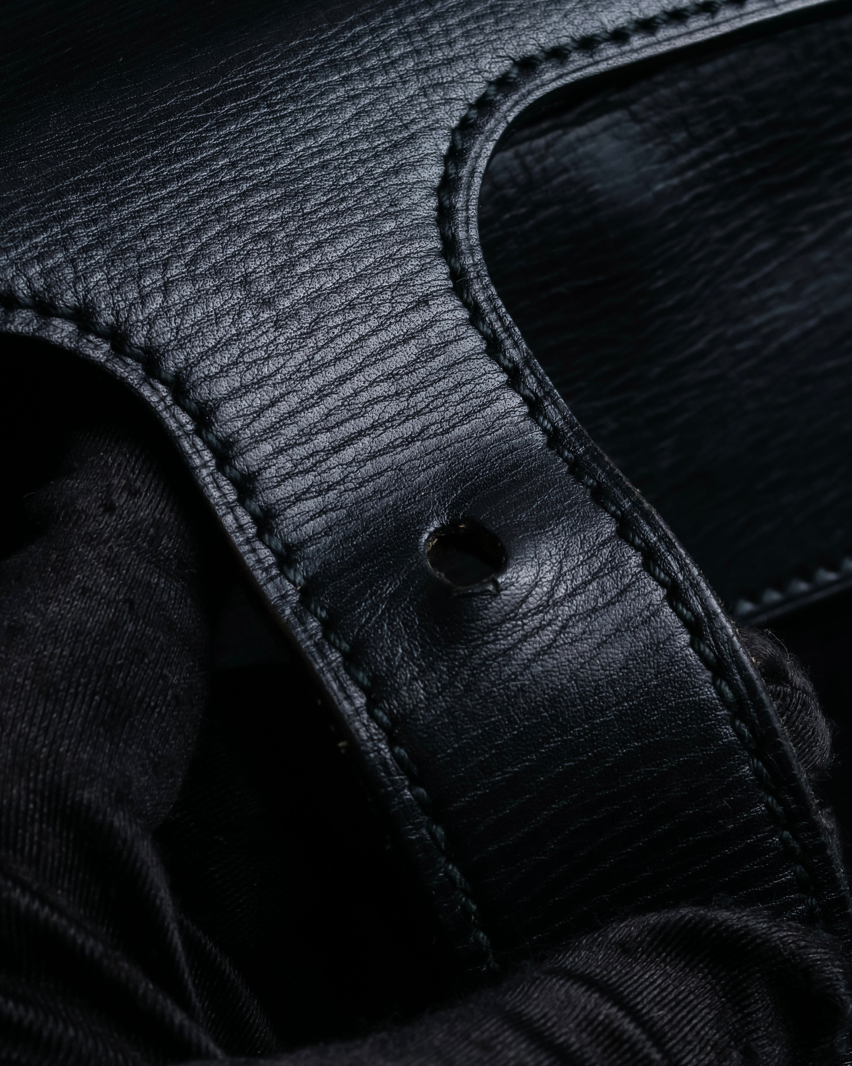 "GUCCI" Double flap design grained leather one-handle bag