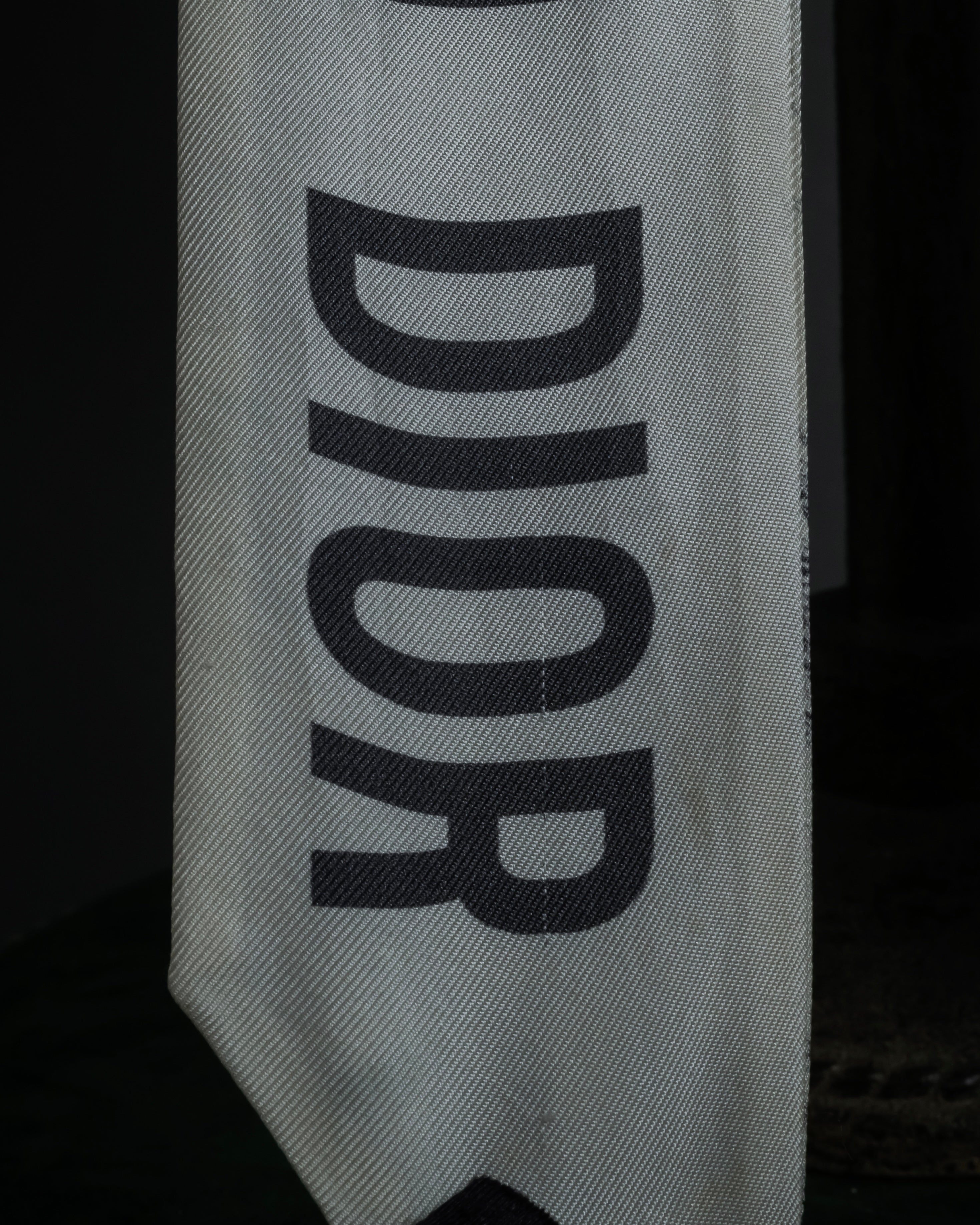 -MOOD Christmas Collection-
"Dior" Maria Grazia Chiuri Toile de Jouy motif silk scarf