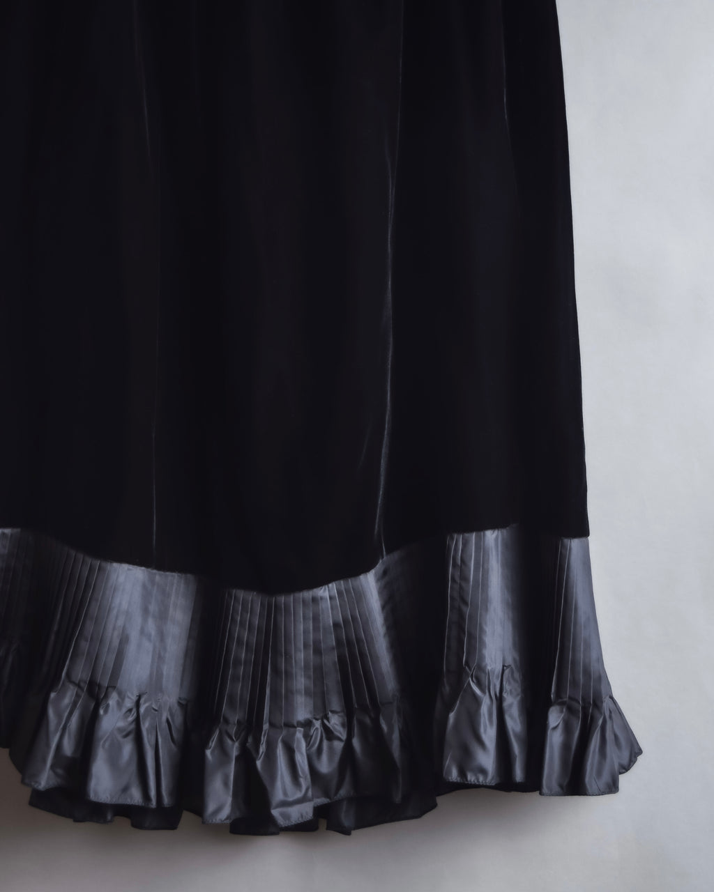 "CELINE" Pleated satin hem velvet flare skirt
