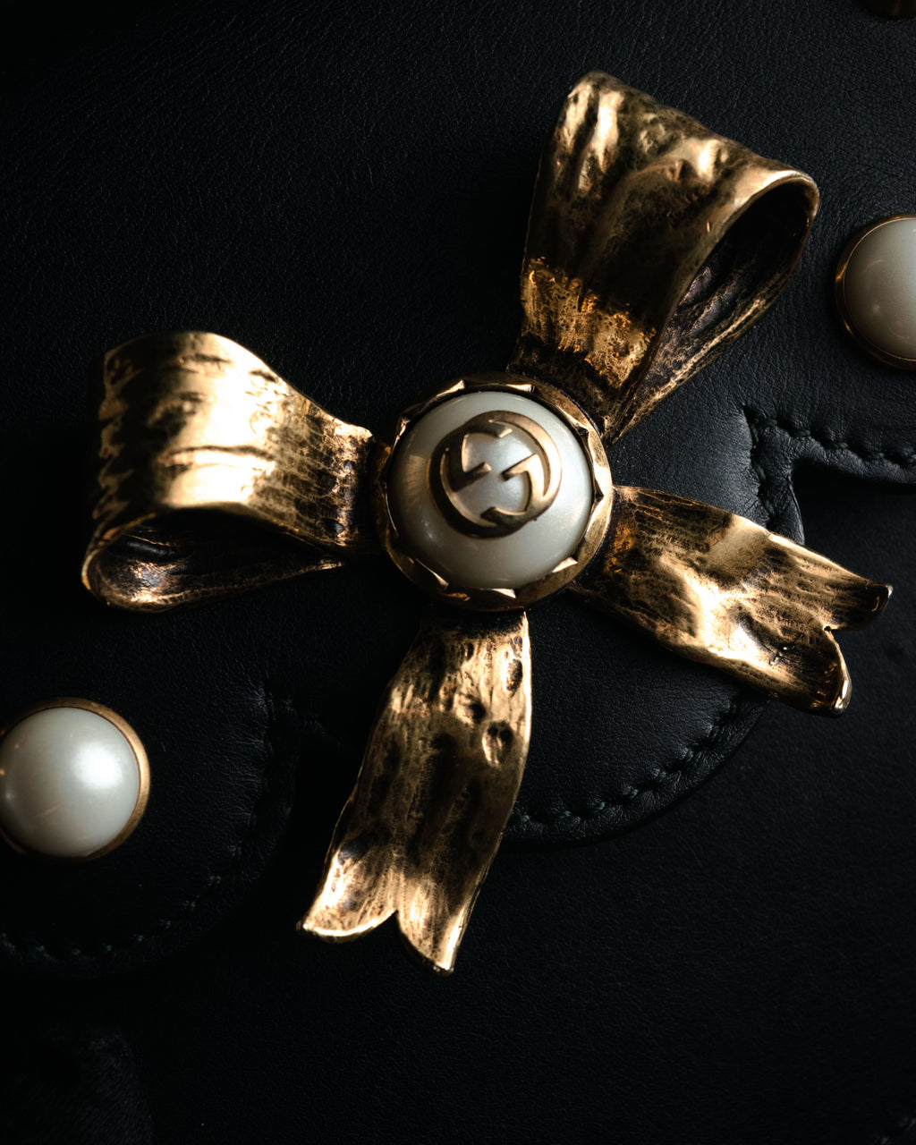 –SPECIAL– “GUCCI”
2016-2022 Bow embellished chain shoulder bag