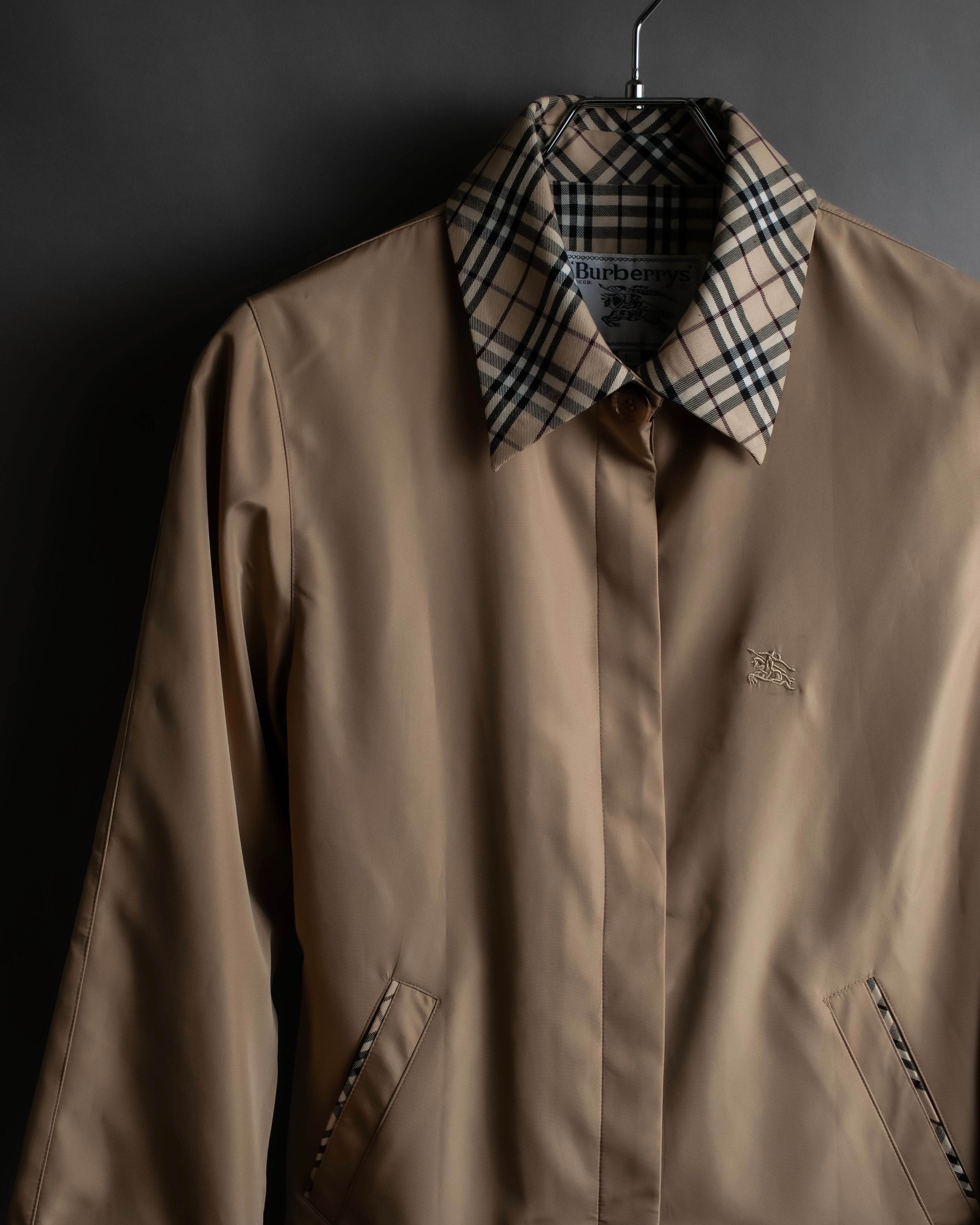 "BURBERRYS" Check reverse design short blouson