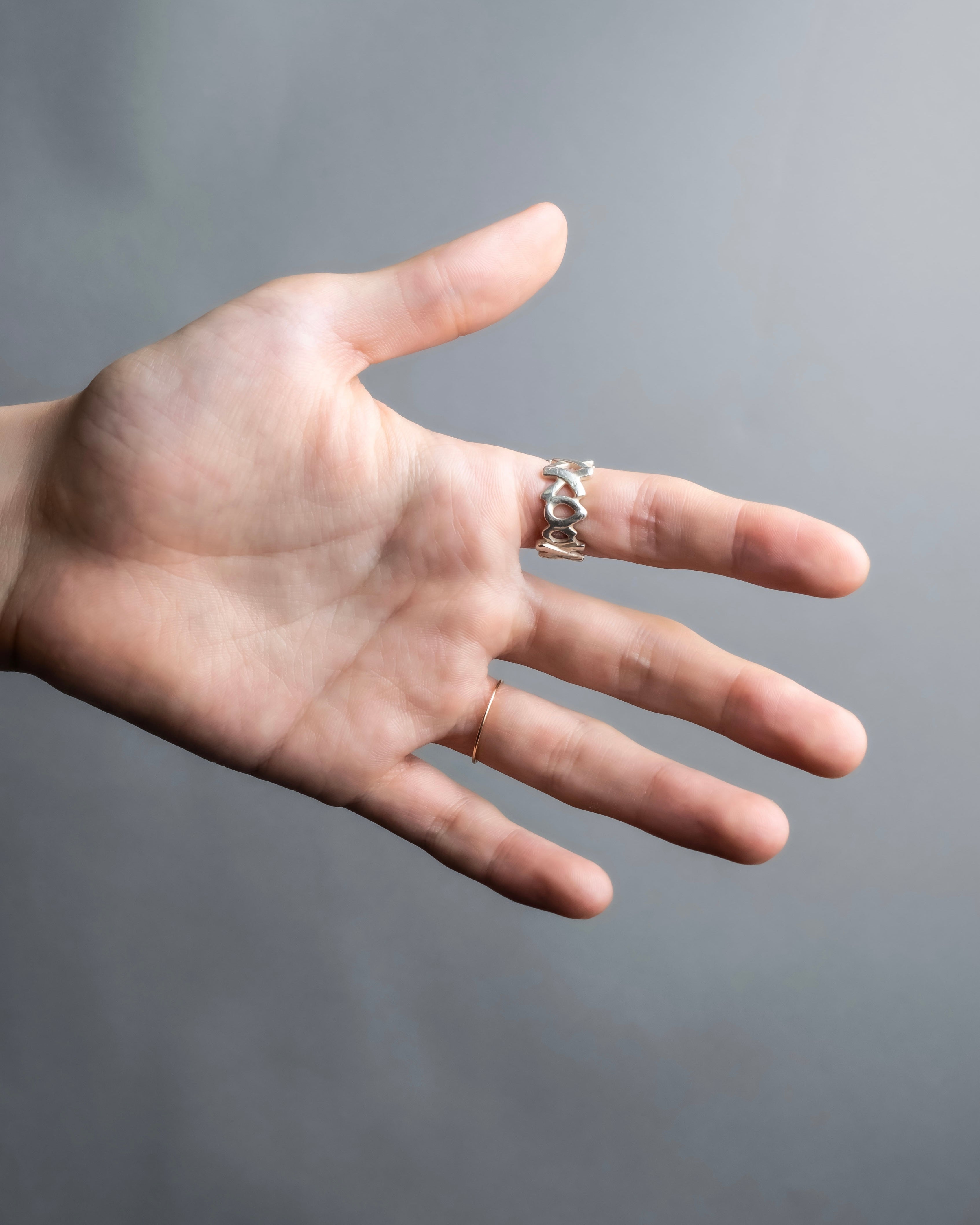 "Tiffany&Co" Paloma picasso love and kiss xo motif ring