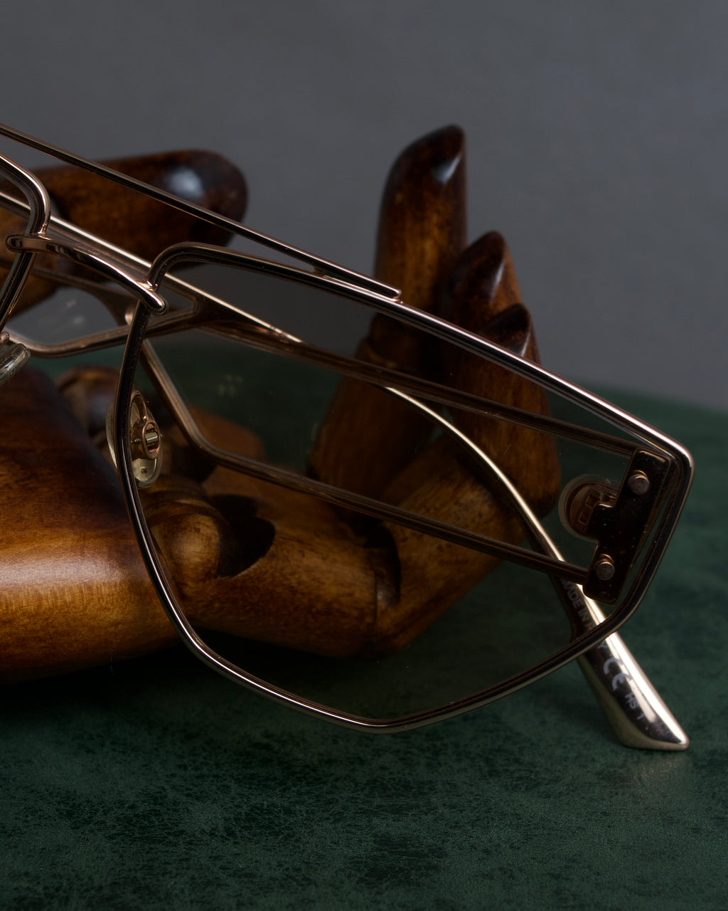 "Christian Dior" Metal acetate combination design sunglasses