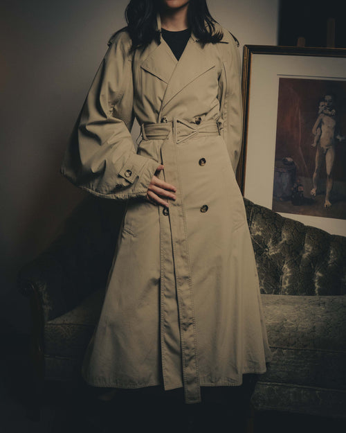 –SPECIAL– “BOTTEGA VENETA” 2020-21AW Sculptural cape-sleeve belted trench coat