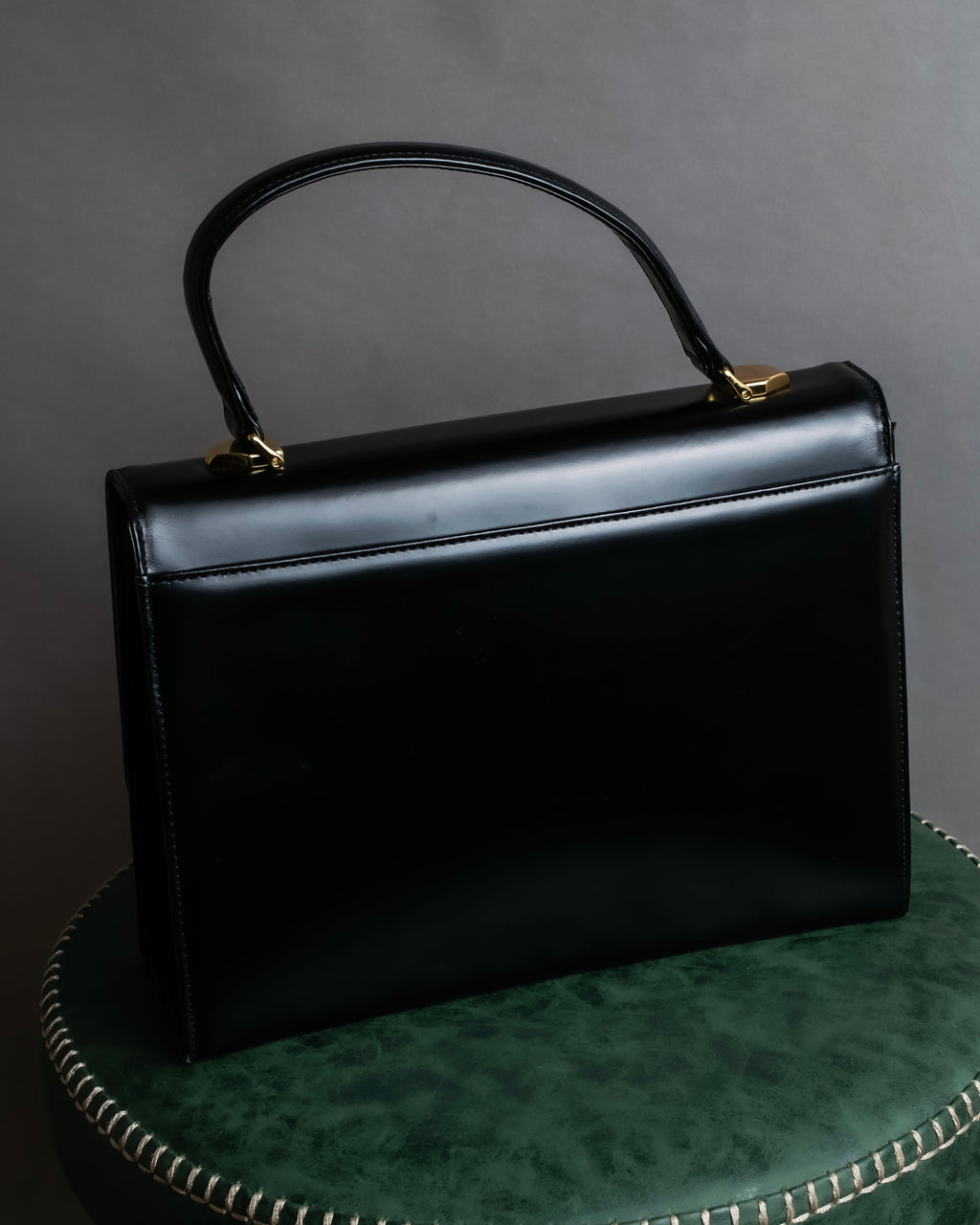 "Valentino Garavani" Logo turn lock parts design leather hand bag