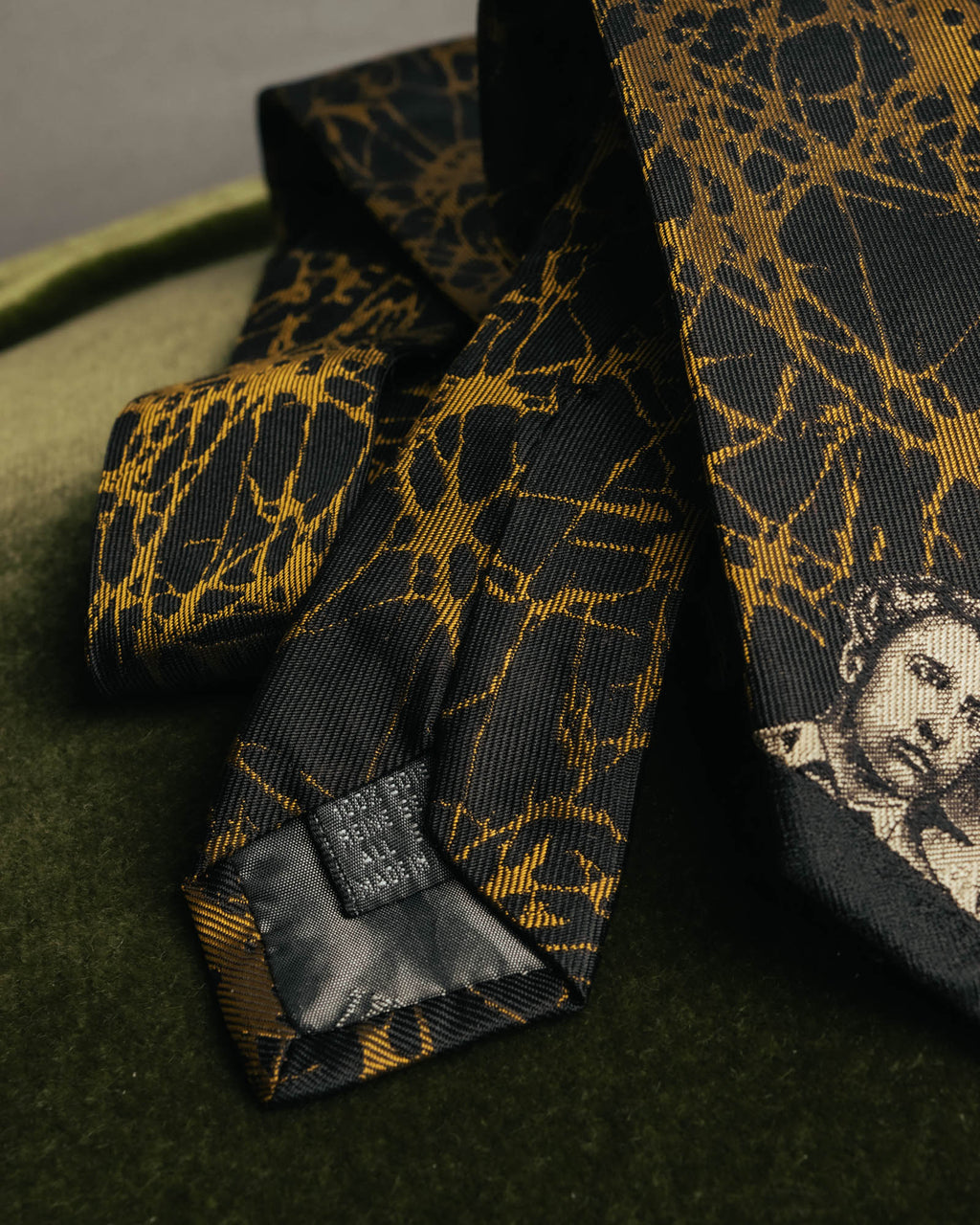 "Jean Paul Gaultier" 90's-00's Portrait jacquard silk necktie
