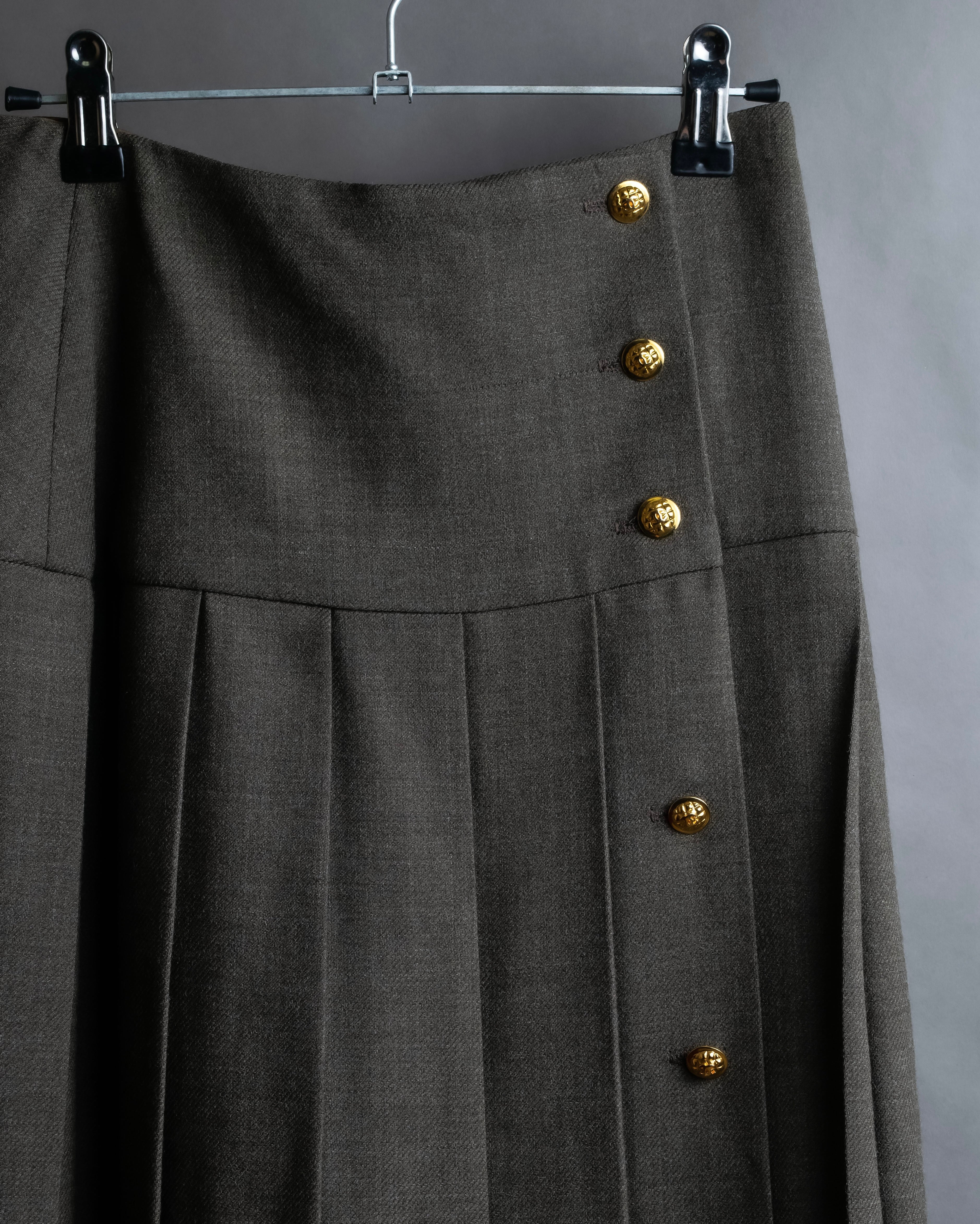 "CHANEL" Side button design pleated flared skirt