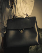 –SPECIAL– "Salvatore Ferragamo" 10's-20's Structured leather top-handle shoulder bag