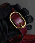 "GUCCI" Aristocratic crest charm suede shoulder bag