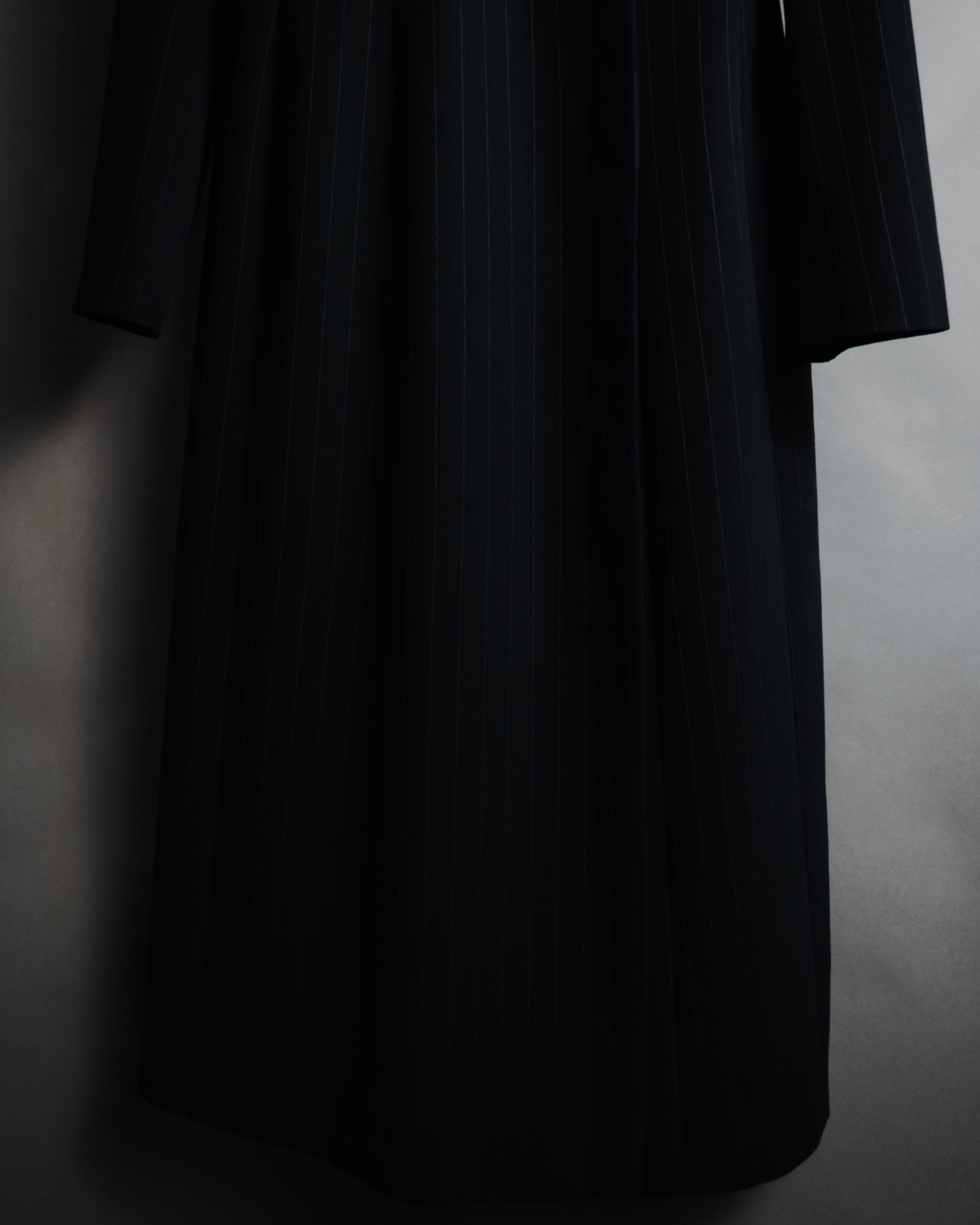 –SPECIAL– "GIORGIO ARMANI"
90’s Borgonuovo 21 pinstripe fly front long coat