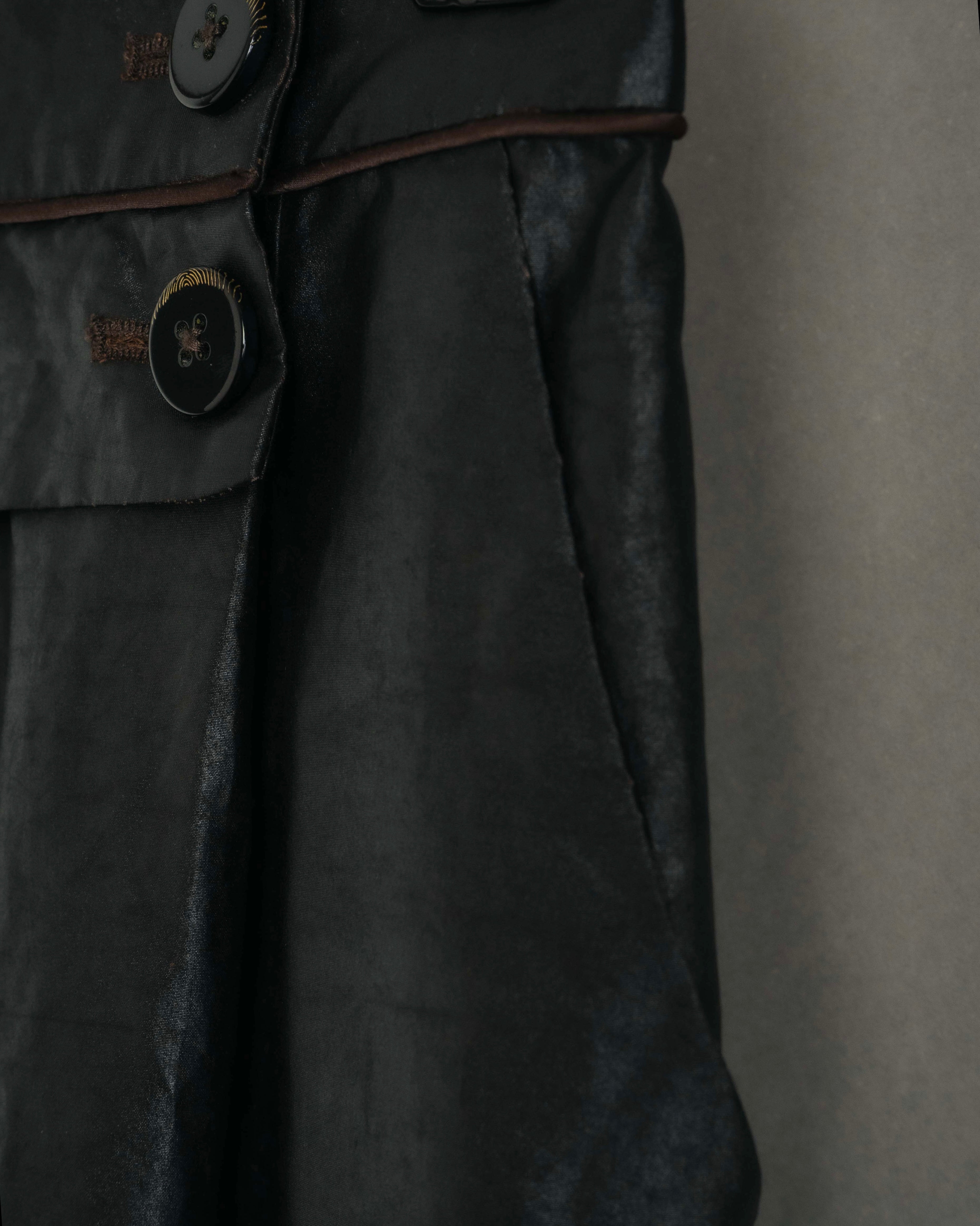 -MOOD Vintage Collections-
90’s-00’s Shiny textured wide leg trousers