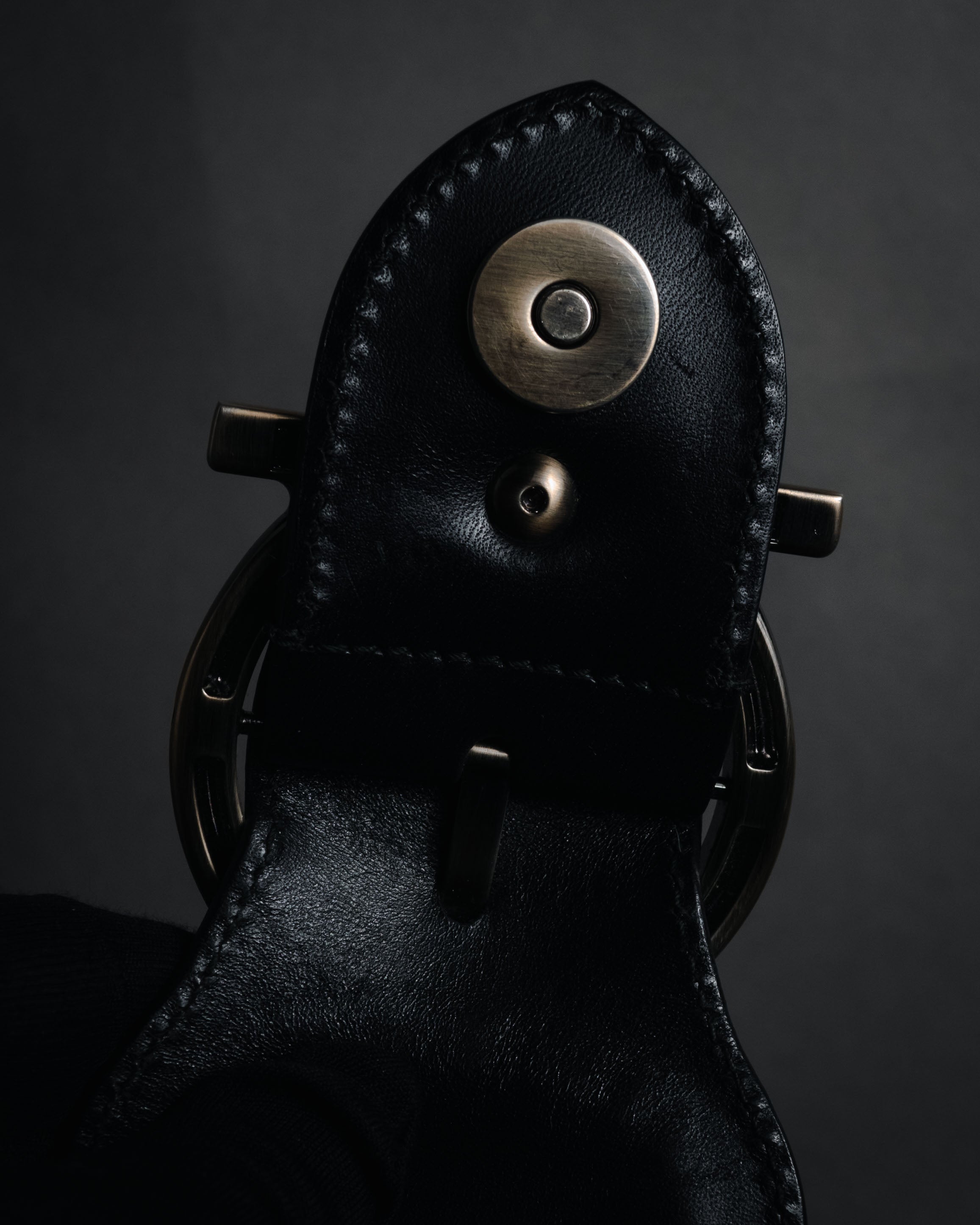 "Salvatore Ferragamo" 05’s-11’s Oversized gancini hardware shrink leather bag