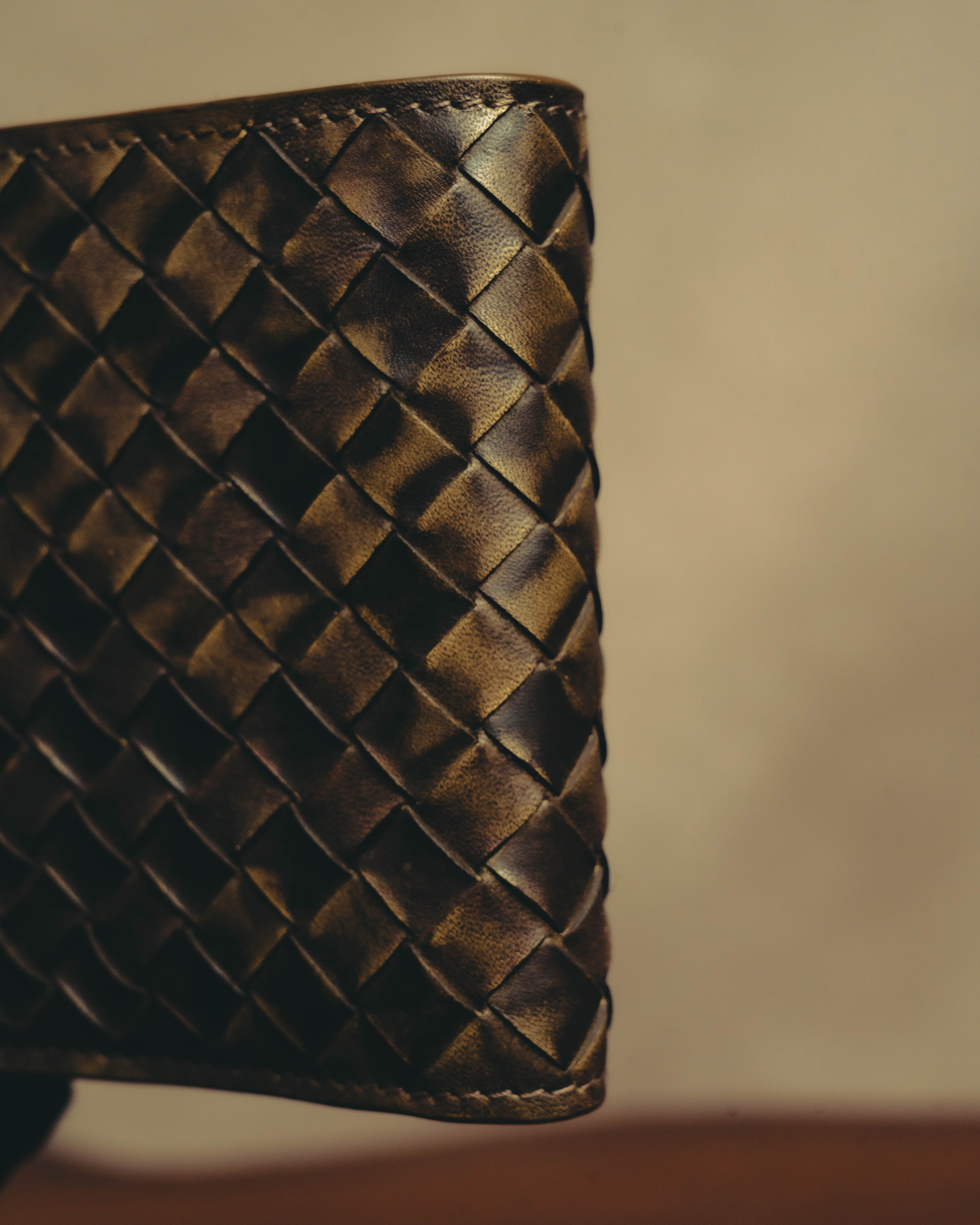 BOTTEGA VENETA (ボッテガヴェネタ) - イントレチャート 二つ折り財布
