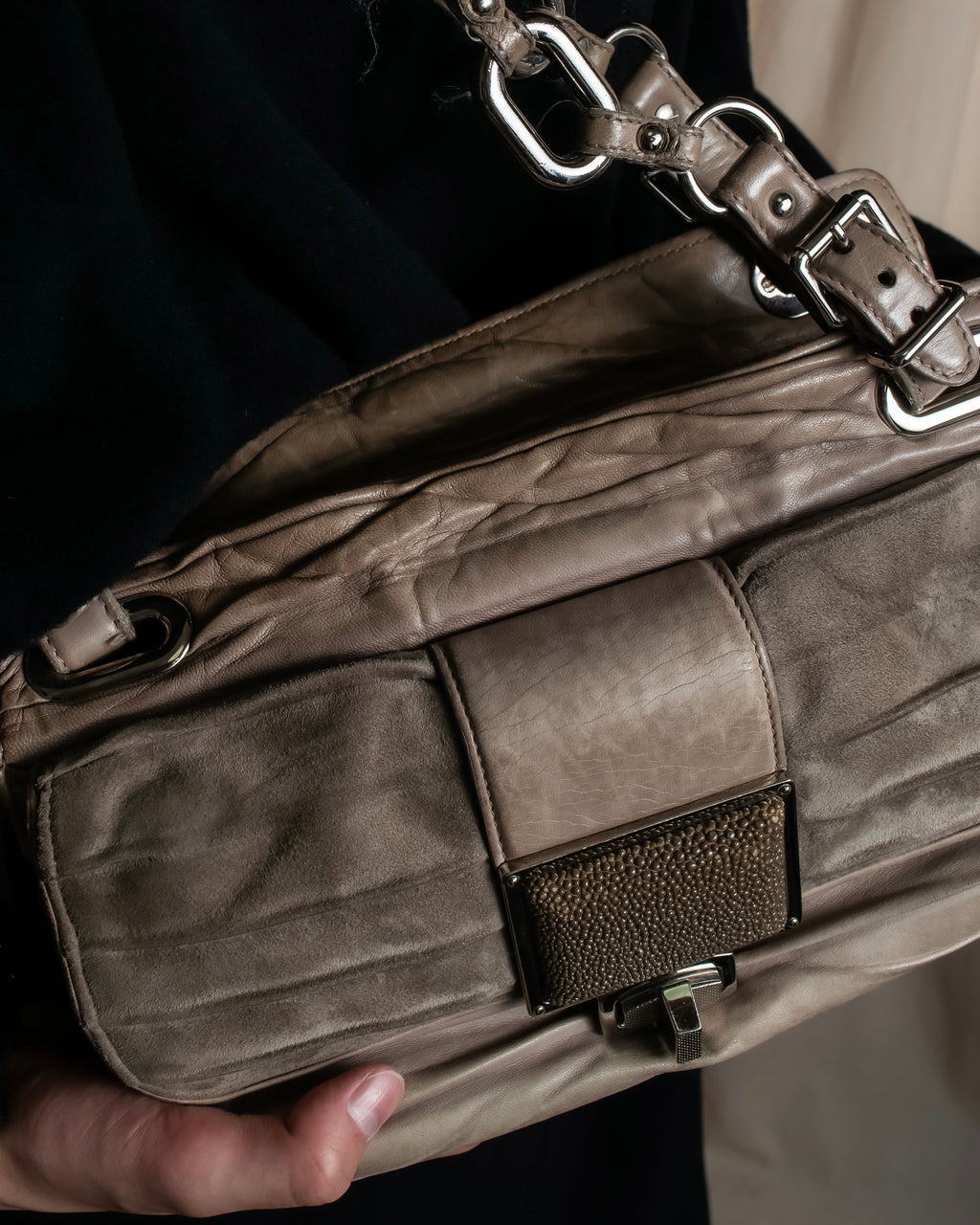 "BALENCIAGA" Three-way chain leather shoulder bag