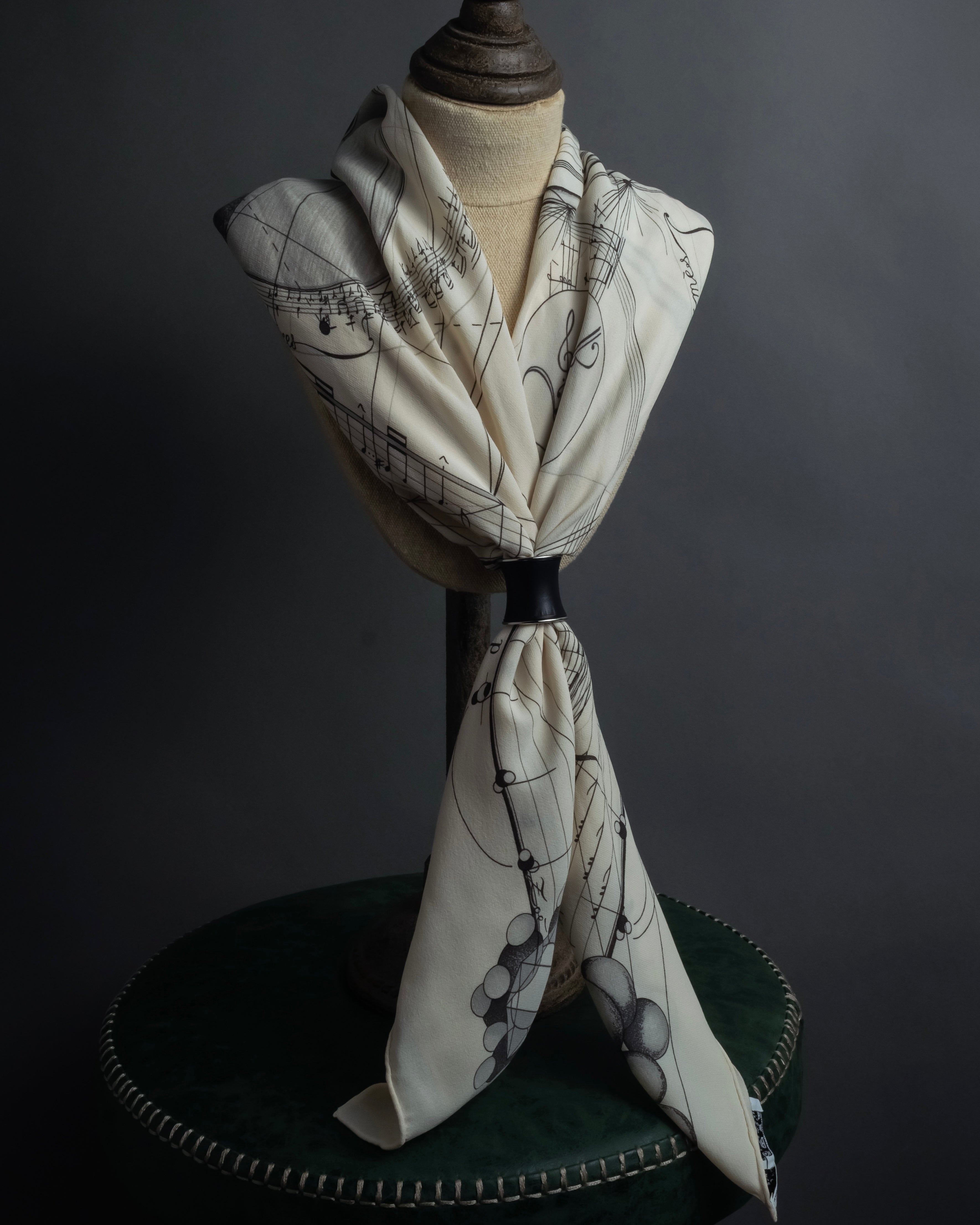 "HERMES" Drum-shaped calf leather scarf ring